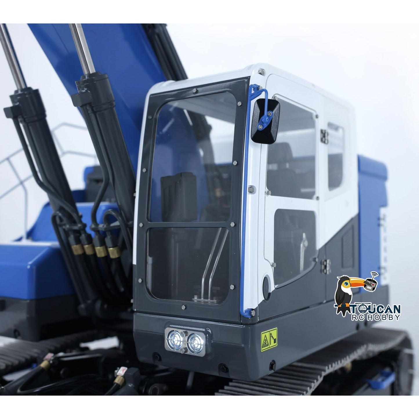 LESU Aoue ET26L Metal 1/14 3 Arms Hydraulic RC Excavator Assembled Metal Protective Fence Heavy Ripper Openable Bucket