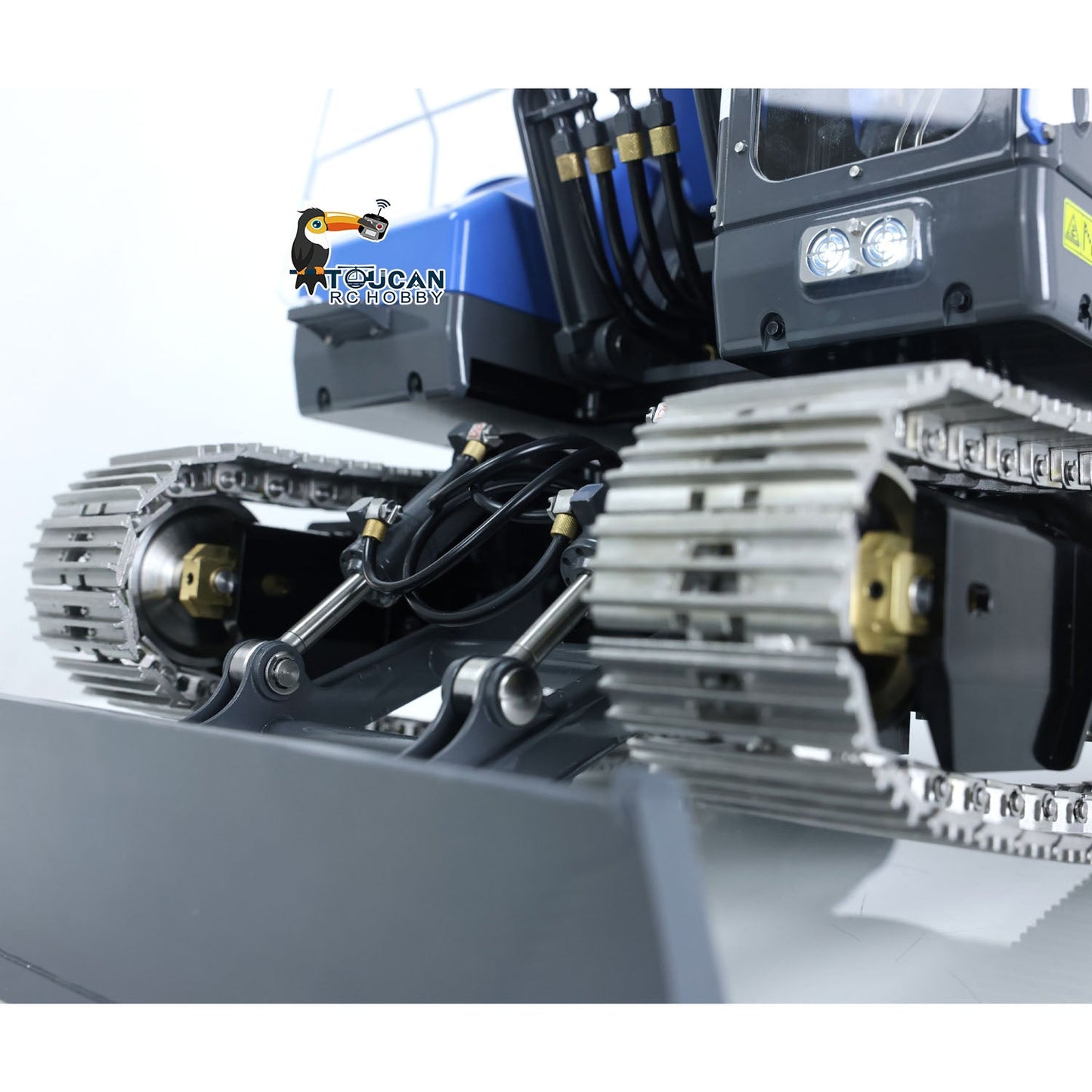 LESU Aoue ET26L Metal 1/14 3 Arms Hydraulic RC Excavator Assembled Metal Protective Fence Heavy Ripper Openable Bucket
