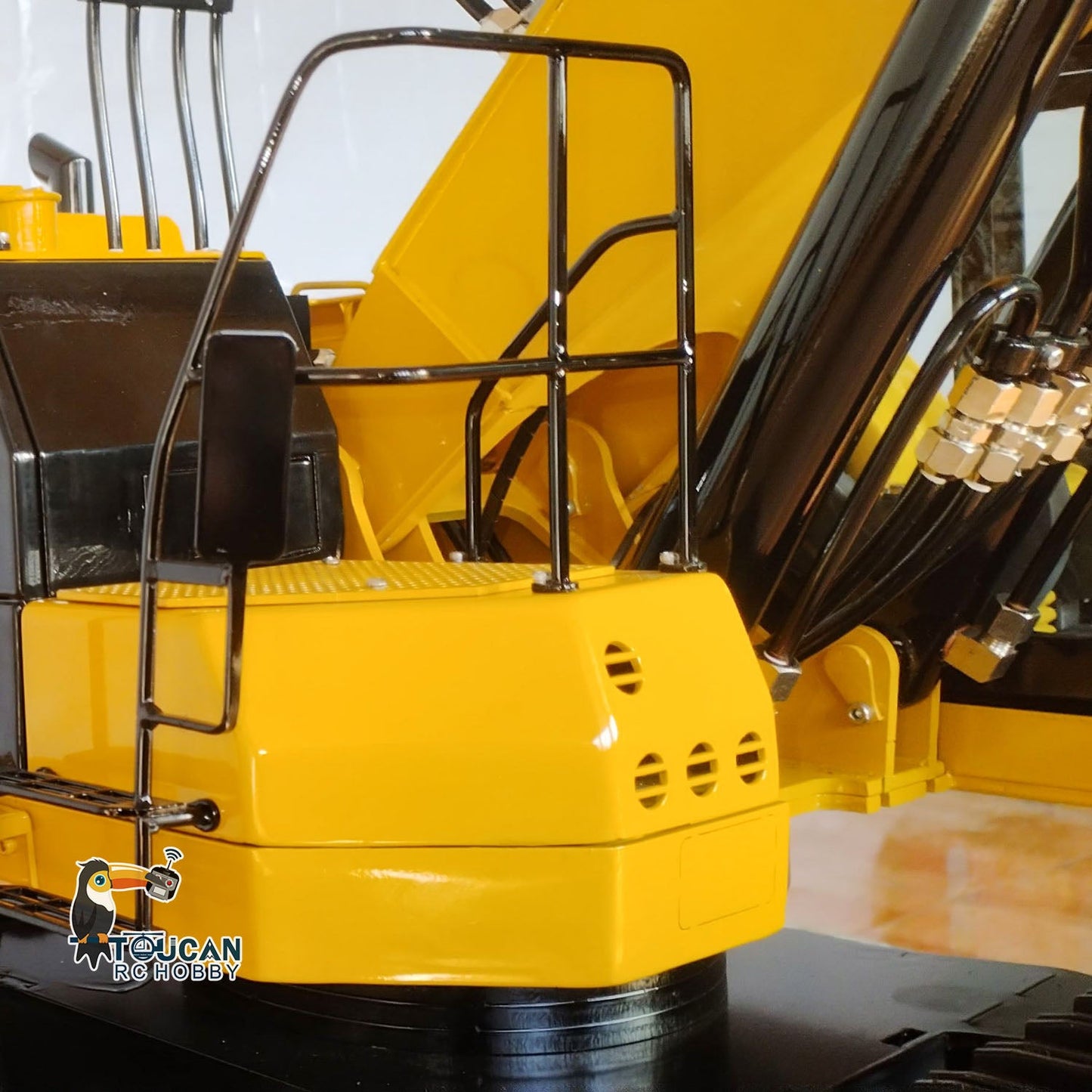 Huge 1/8 RC Hydraulic Excavator 395 C395 Metal Heavy Duty Digger RTR Radio Controlled Construction Vehicles Models Flysky Radio