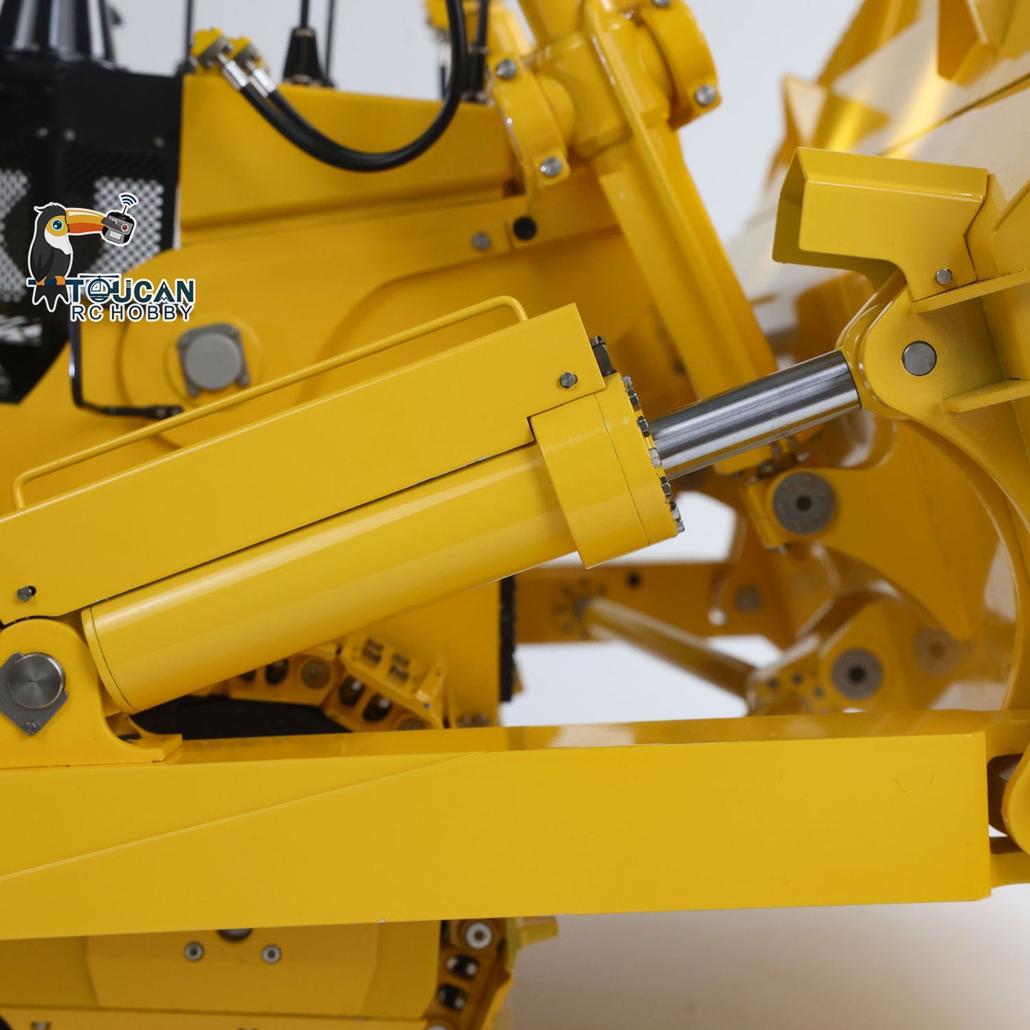 JDMODEL Metal 1/14 RC Hydraulic Bulldozer 575 Heavy Machine Huge Dozer Model Frsky X14 Radio System