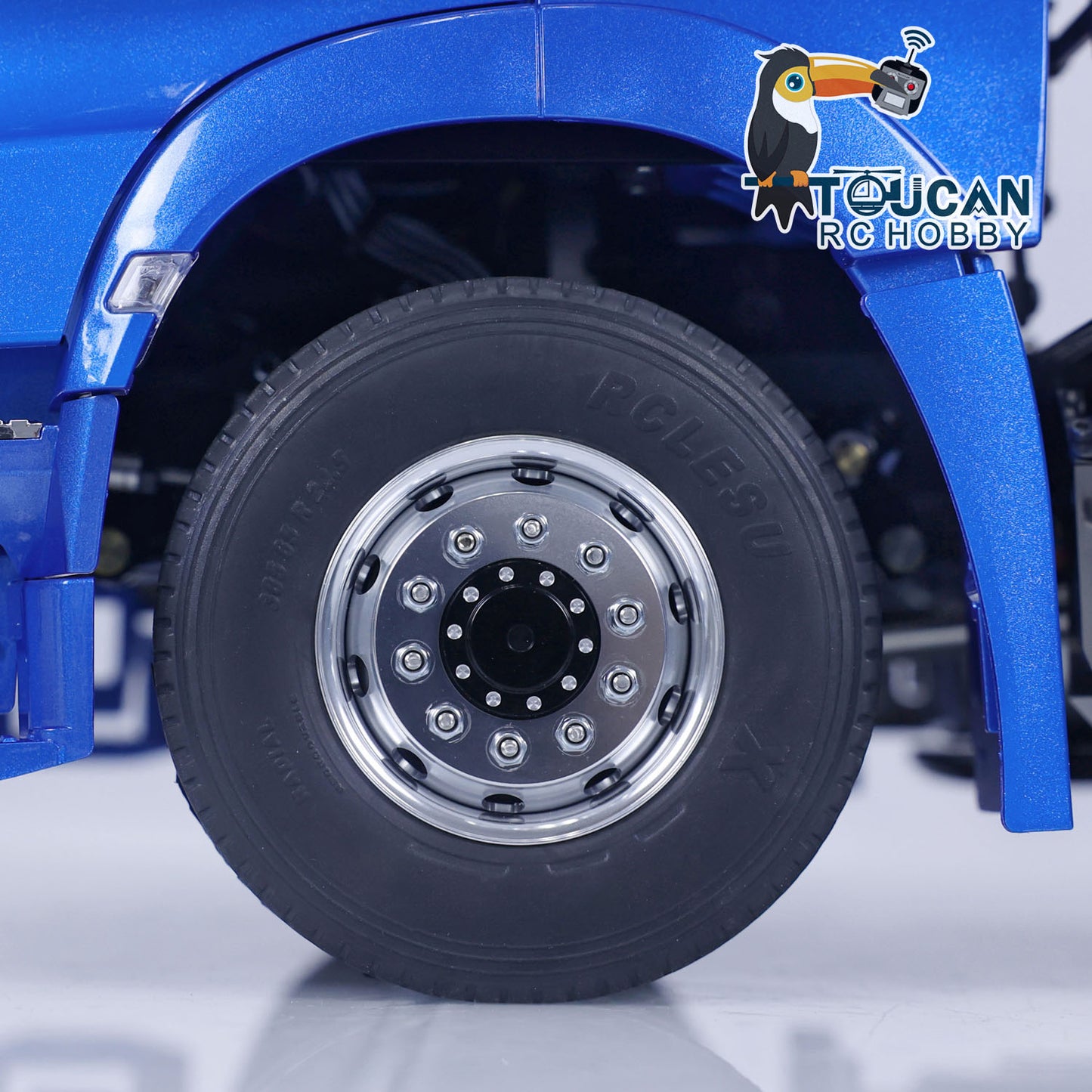 LESU 1/14 6x6 RC Tractor Truck Simulation I6S RTR Remote Controlled Car Model Roof Sounds Lights ESC Servo Motor