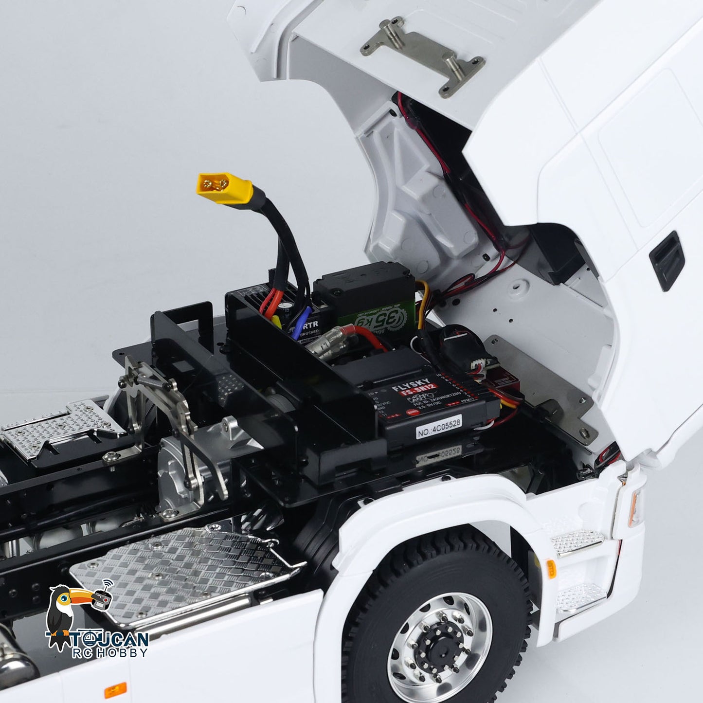 1/14 770S RC Tractor Truck Metal Chassis 6x6 Remote Control Car 770 with 2-speed Transmission