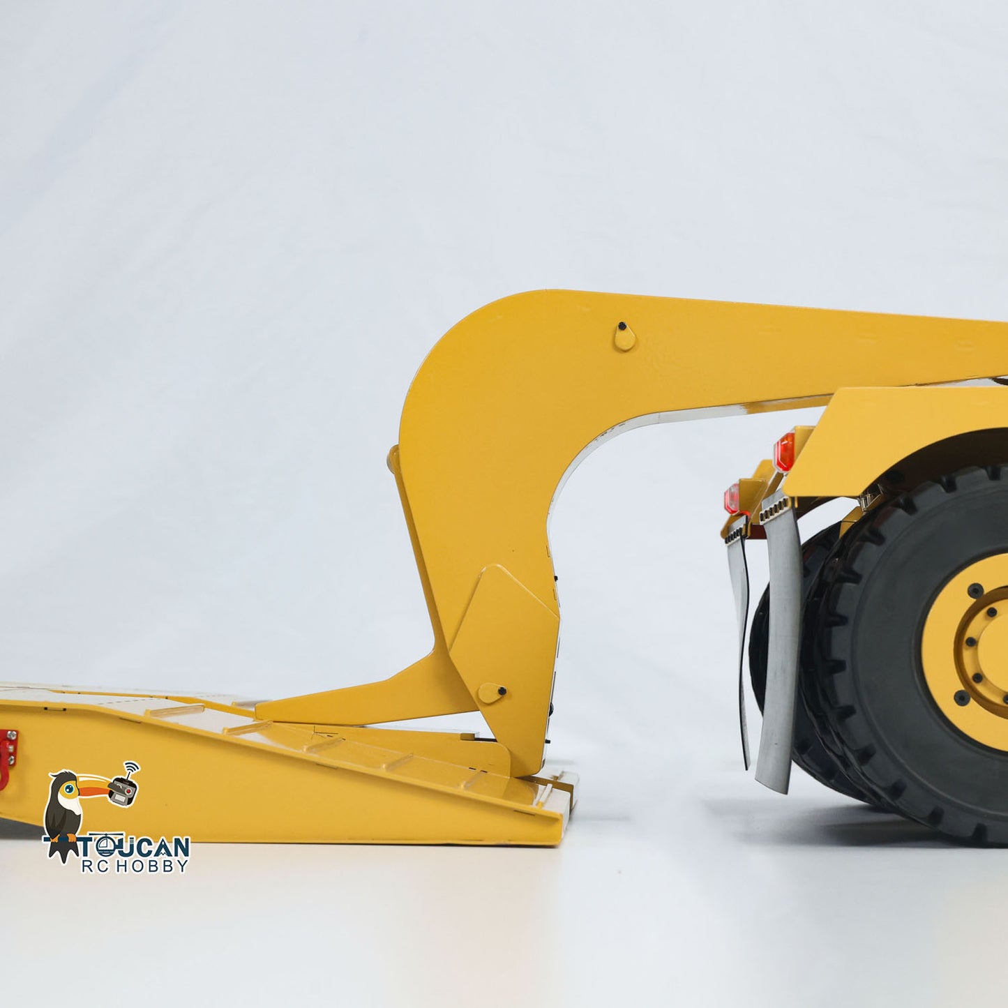 1.8Meters Long! Metal 1/20 RC Heavy Duty Hydraulic Mining Trailer C739D PRO Gooseneck Car Remote Control Construction Vehicle