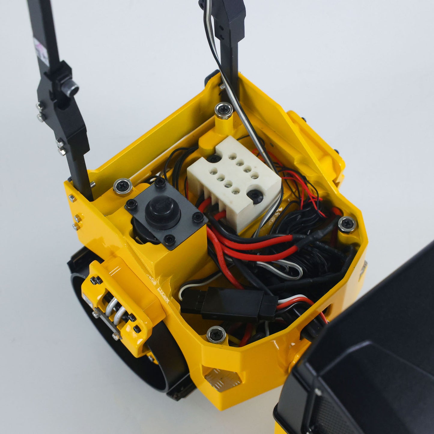 Fast Shipping 1/14 Metal RC Electric Road Roller BOM BW120AD RTR Remote Control Construction Vehicle Model Flysky ST8 Radio Battery Light System