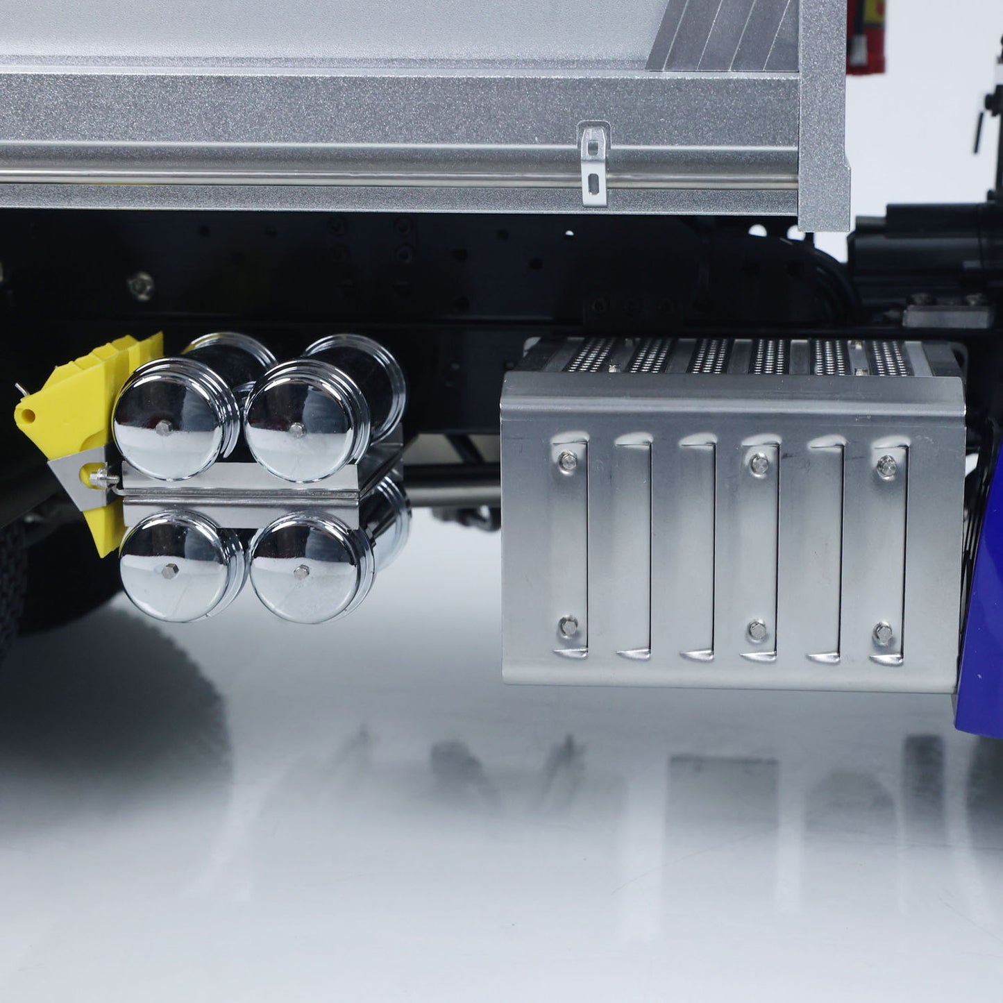 6X6 Metal Chassis 3348 RC Hydraulic Dumper 1/14 Radio Controlled Tipper NO Lock Light Sound Radio Battery Construction Truck RTR Dump Model