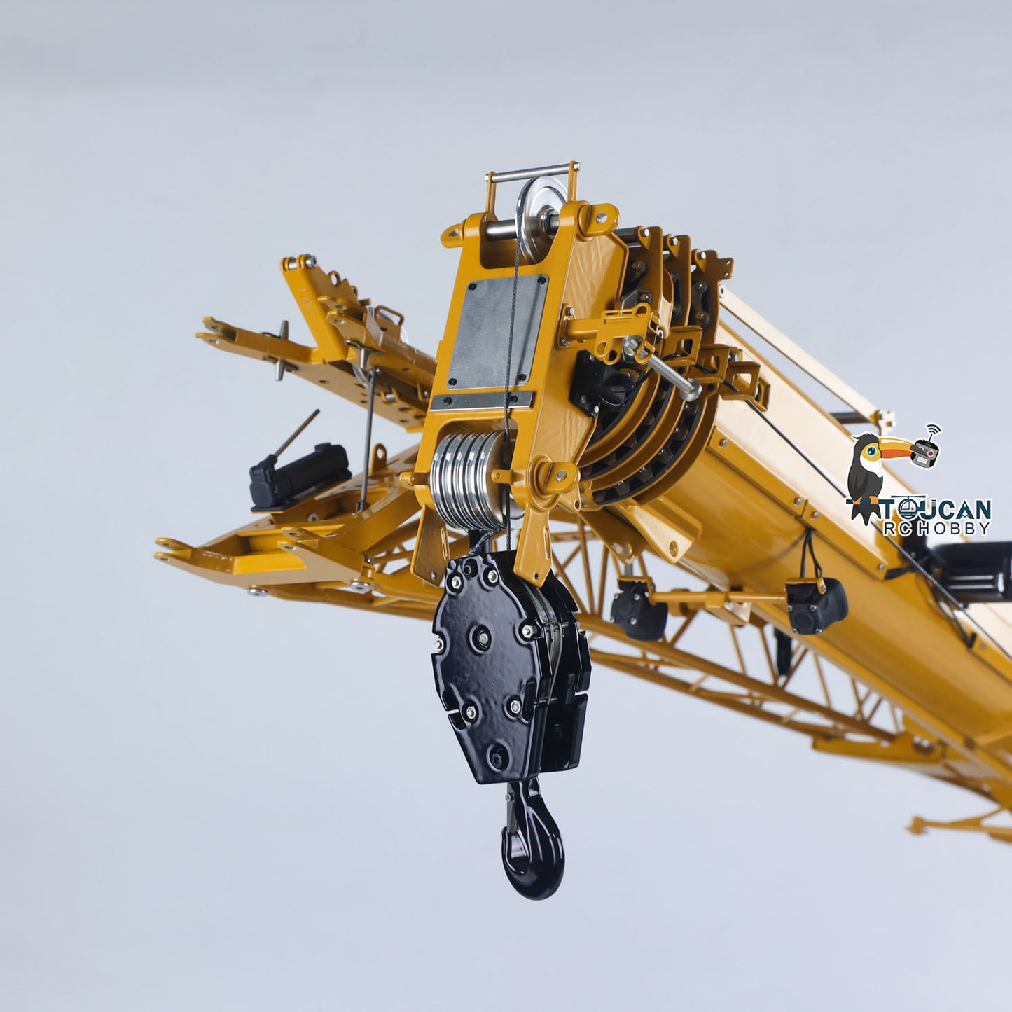 Eyewhale 1/14 All Terrain Remote Control Hydraulic Mobile Crane Truck D1050 Ready to Run FlySky PL18EV Sound Light System