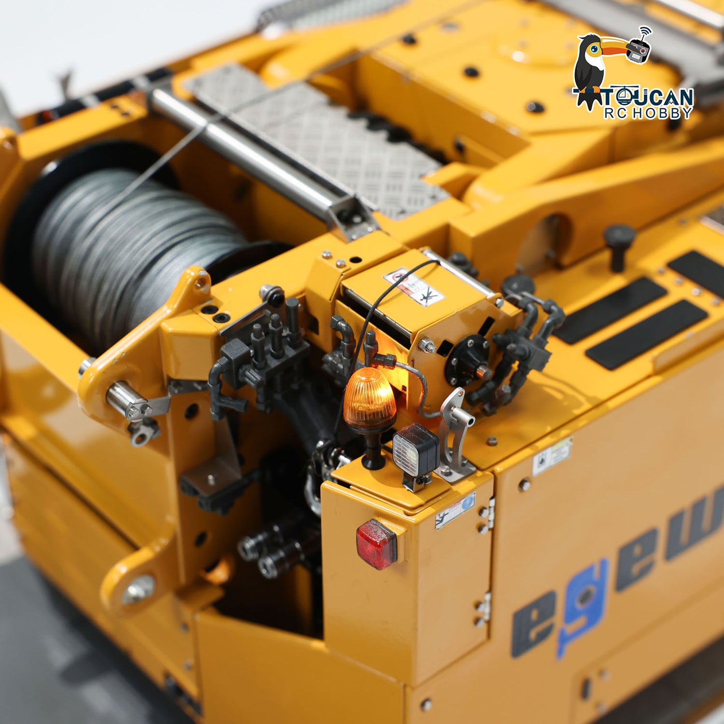 Pre-Order Eyewhale 1/14 6 Axles LTM1350 RC Hydraulic Mobile Cranes 5M Length Radio Controlled Heavy-duty Car PNP Hobby Model