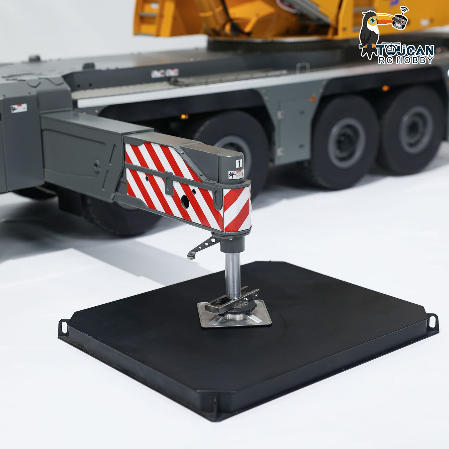 Pre-Order Eyewhale 1/14 6 Axles LTM1350 RC Hydraulic Mobile Cranes 5M Length Radio Controlled Heavy-duty Car PNP Hobby Model