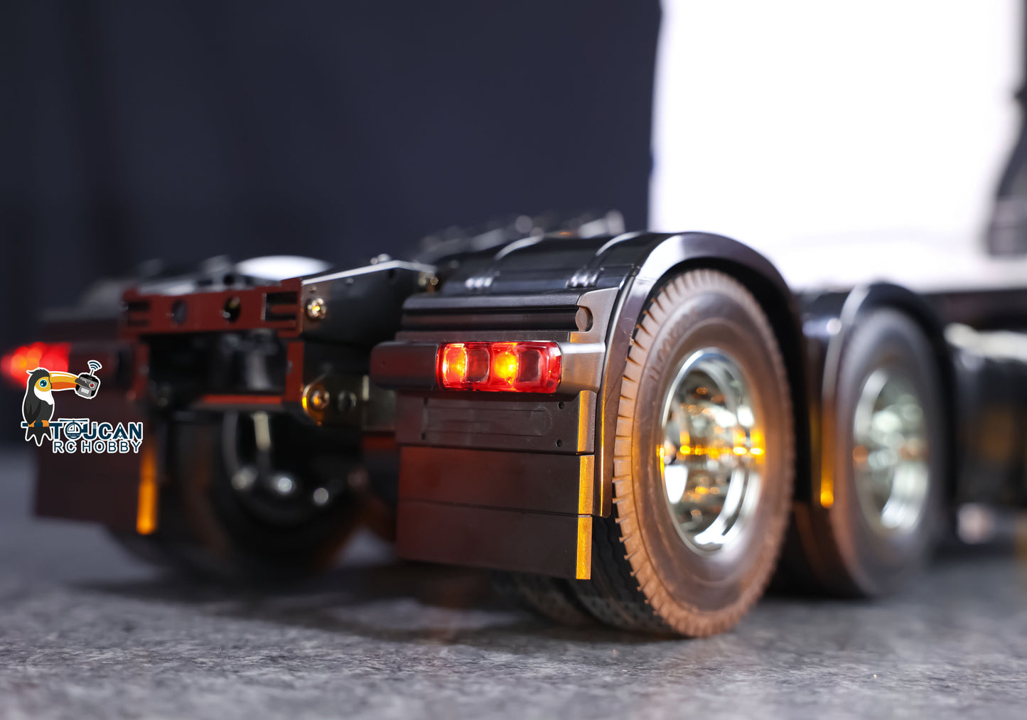 Second-Hand 99%New TAMIYA 6*4 3363 56352 1/14 RC Tractor Truck Cars Radio Controlled Lorry Model 540 Motor