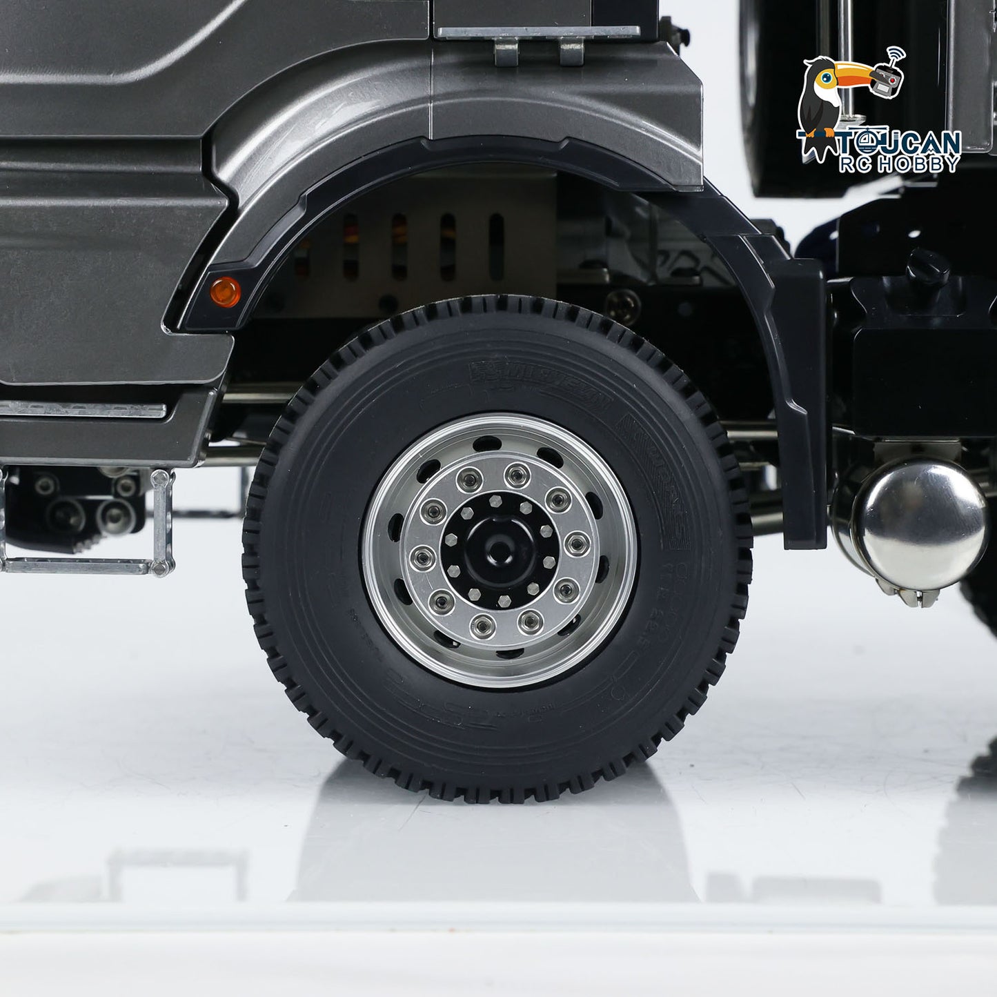 Radio Control 1:14 Hydraulic Tipper Metal Cabin Shell Differential Lock 8x8 Chassis 2Speed RC Dump Truck Sound Light