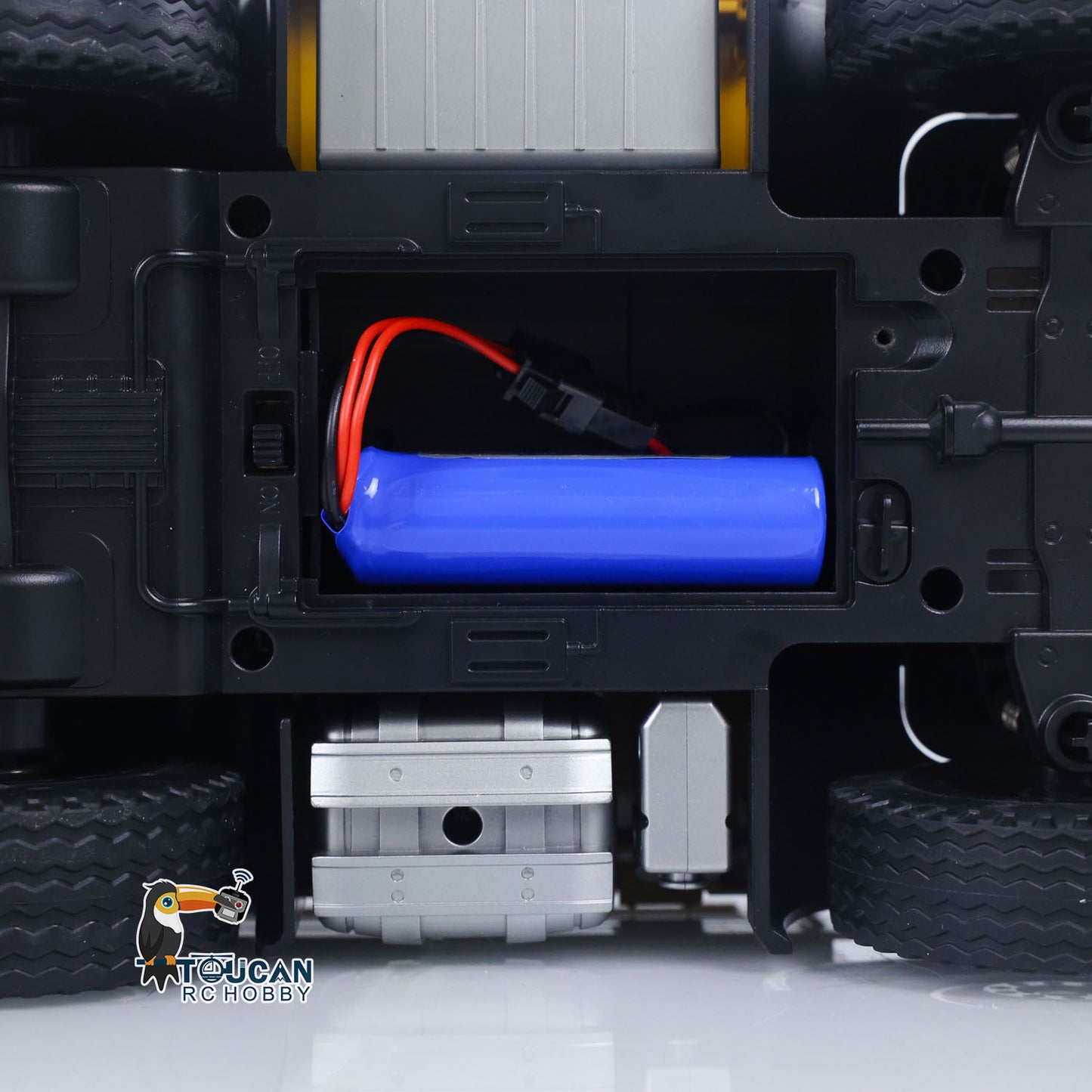 US STOCK HUINA 1538 1/14 RC Timber Grab Truck Dumper Remote Control Model Toy Vehicles 2.4G Radio Battery