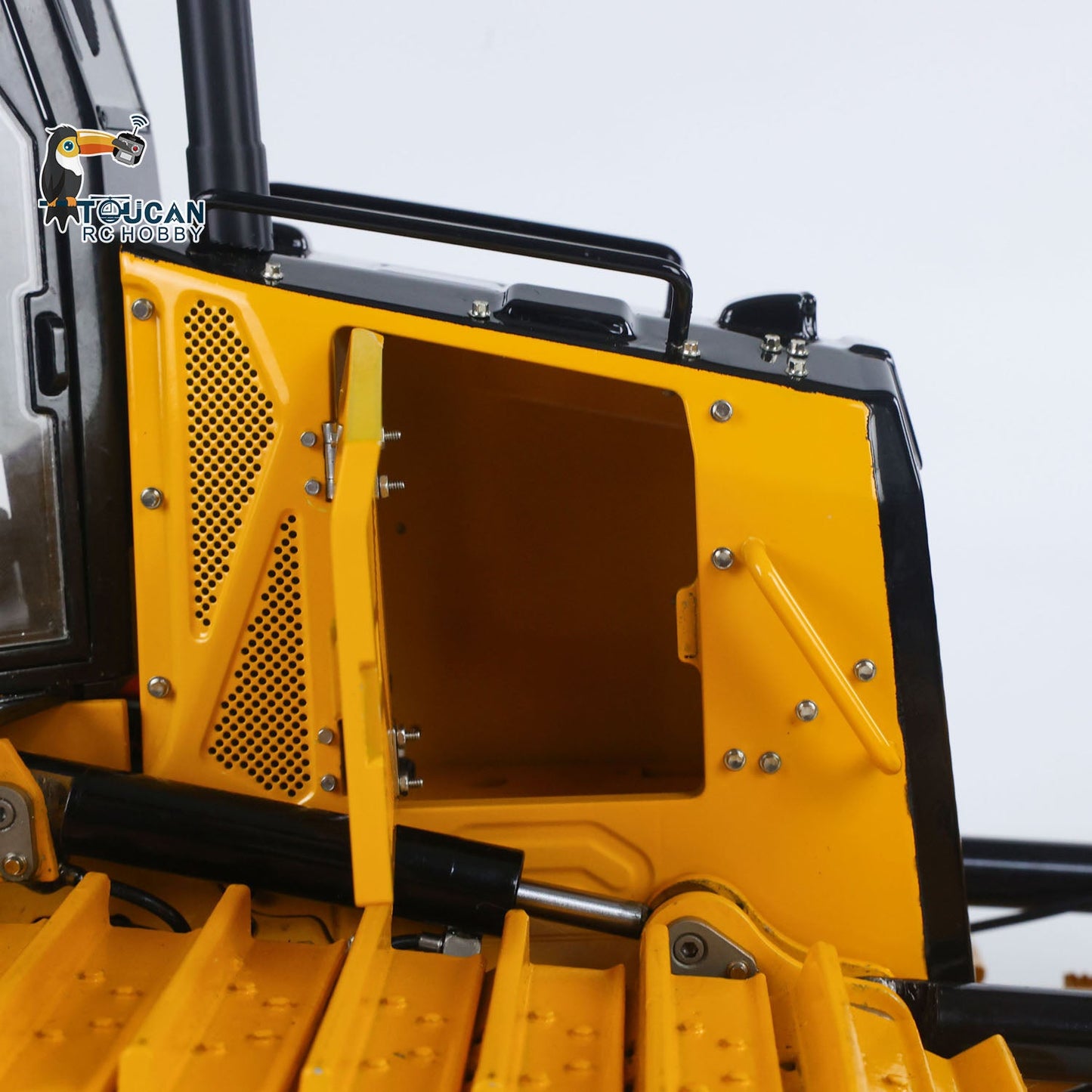 New Arrival Metal 1/12 RC Hydraulic Bulldozer D3 Remote Control Engineering Vehicles 4CH Valve Construction Car Light Sound Flysky ST8 Radio