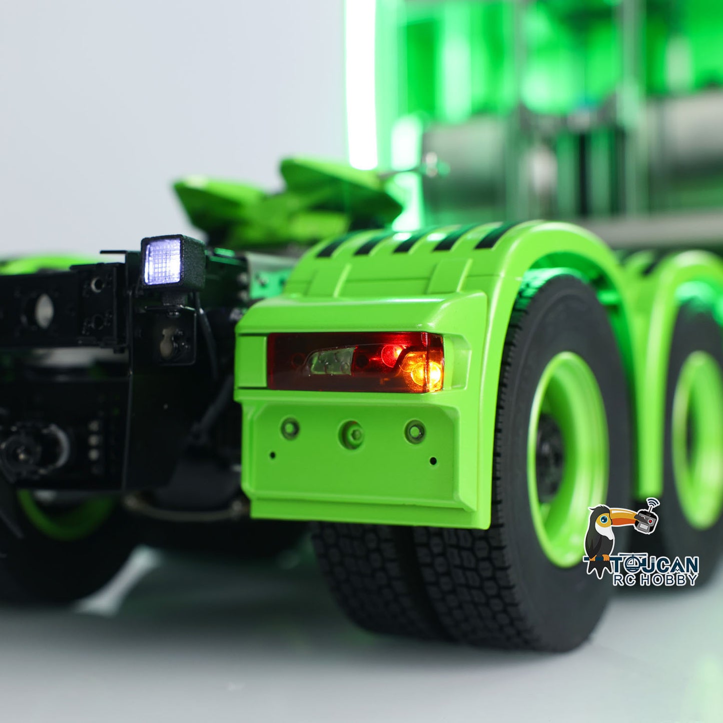 8x8 Metal Chassis 1/14 RC Tractor Truck 770S Remote Control Lorry ST8 Radio Battery RTR Warning Lights Spotlight Magnetic Roof