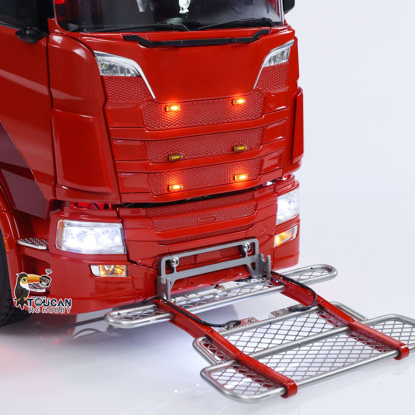 1/14 RC Tractor Truck 770S 8x8 Metal Chassis Remote Control Lorry Lock Differential 3Speed Cab Suspension Smoking ST8 Battery