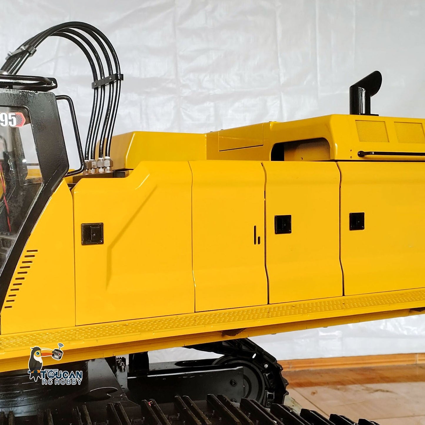 Huge 1/8 RC Hydraulic Excavator 395 C395 Metal Heavy Duty Digger RTR Radio Controlled Construction Vehicles Models Flysky Radio