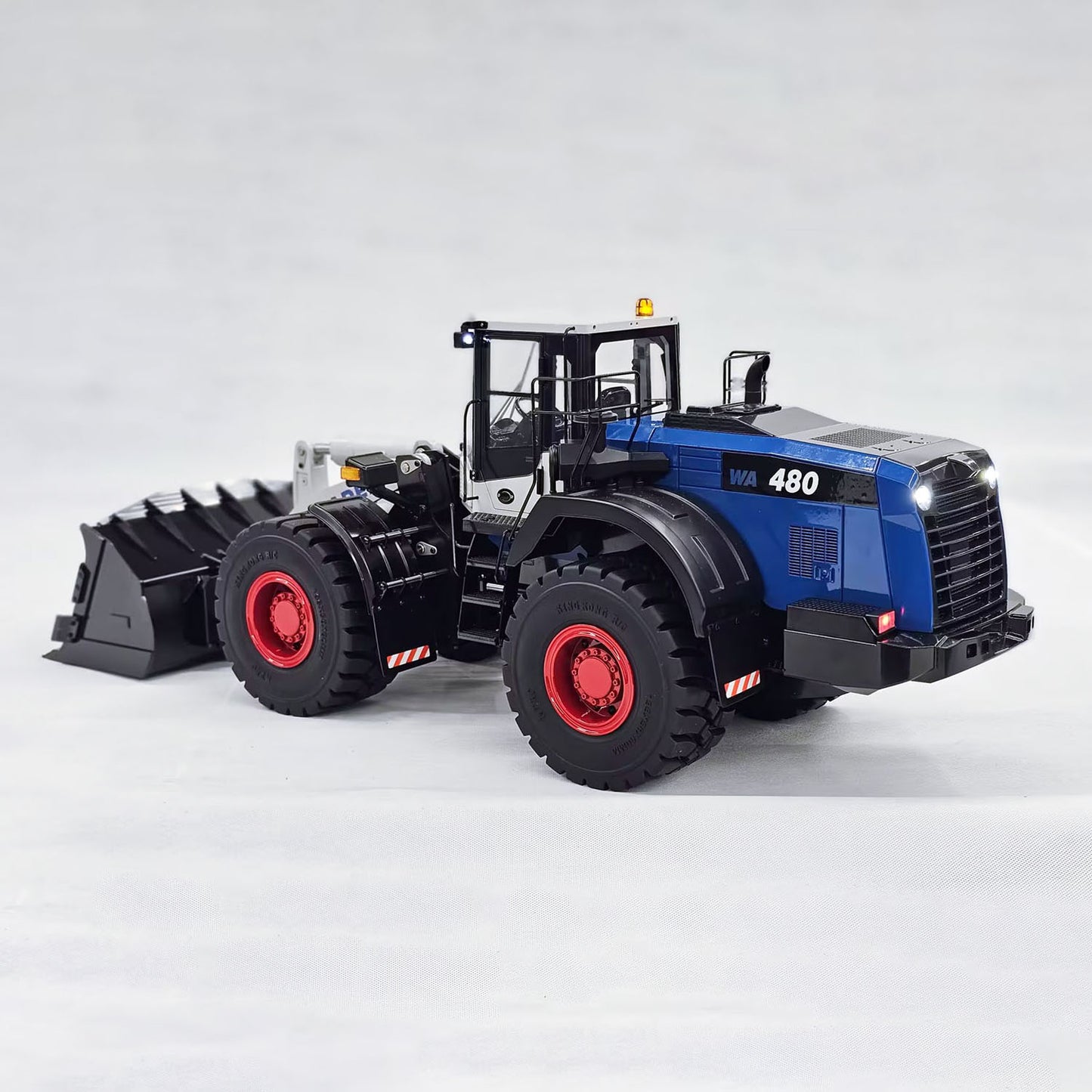 Metal 1/14 5CH Valves RC Hydraulic Wheeled Loader WA480 Heavy Construction Machine Differential Lock 2Speed Gearbox Light Sound