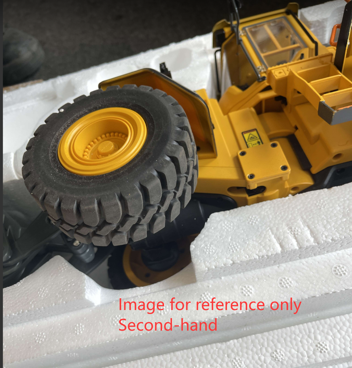 Second Hand UK Stock L260H Loader 1/16 Double Eagle E592 RC Loader Remote Control Car Light Sound
