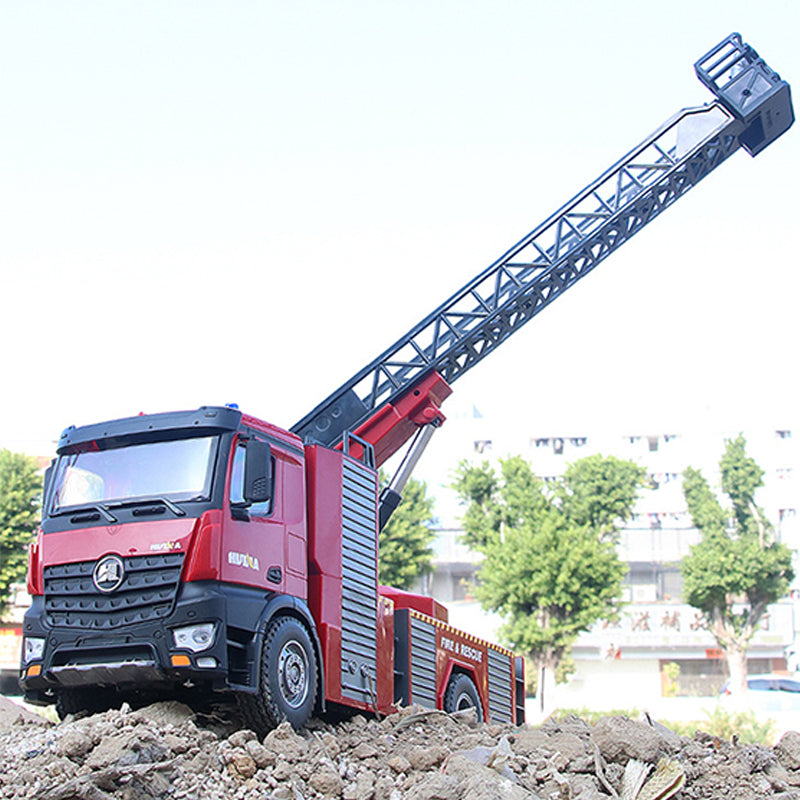 SOLD OUT US STOCK HUINA Toy 1/14 561 2.4G Sprayable Scaling Ladder Fire Truck Tractor RC Model Car