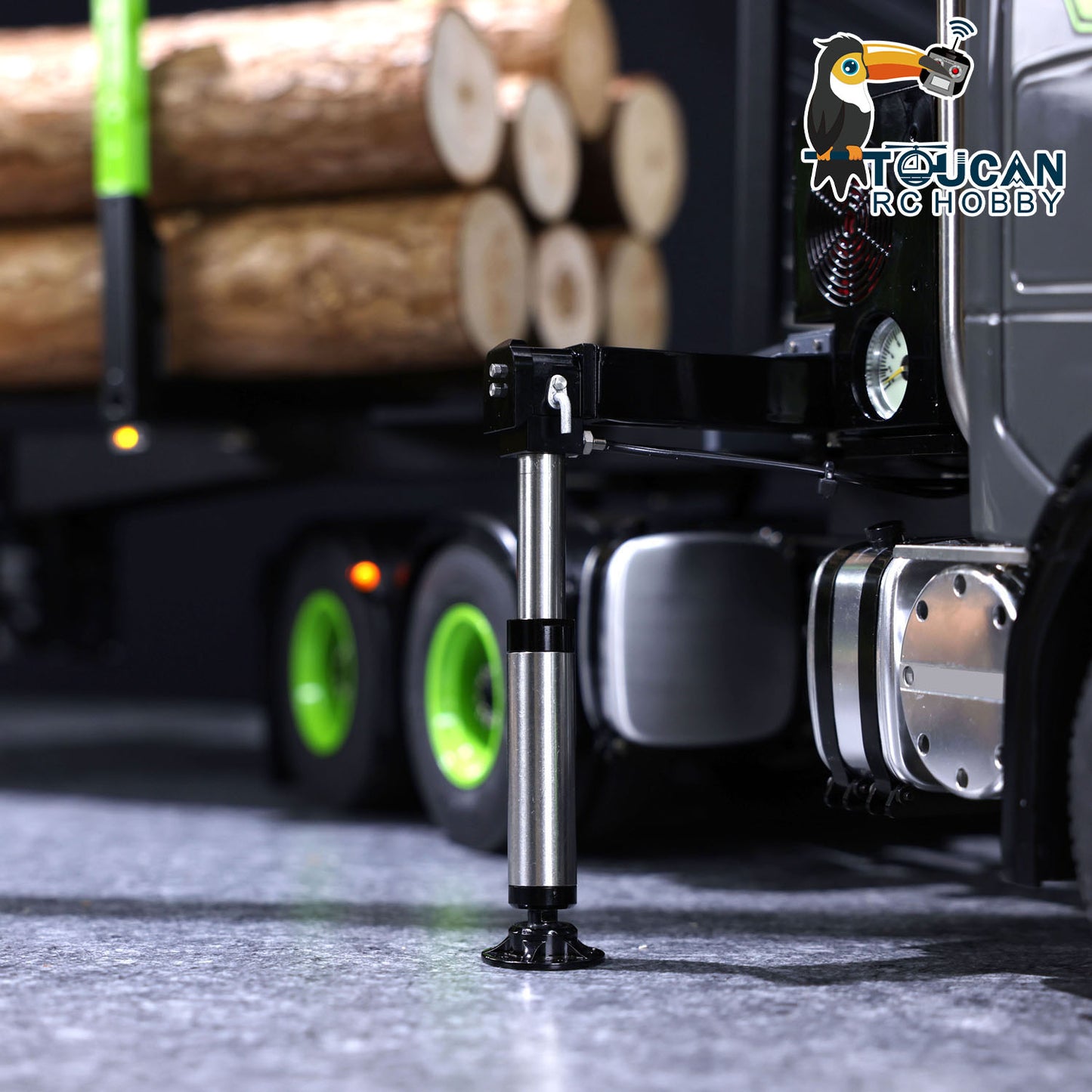 Toucan 1/14 6x6 RC Metal Tractor Truck 3-axle Hydraulic Crane Logging Trailer Light Sound Smoke System Customized Lorry Vehicle for Model Collector
