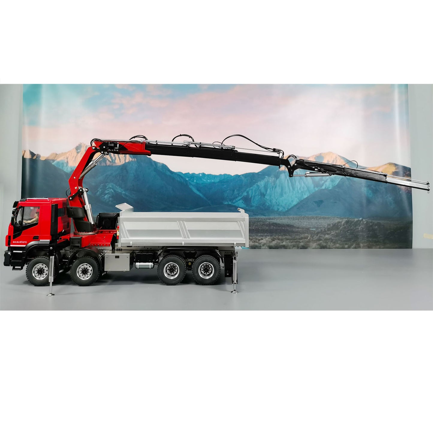 1/14 8x8 RC Hydraulic Crane Dump Car 8x8 Metal PL18EV Radio Control Tipper Truck