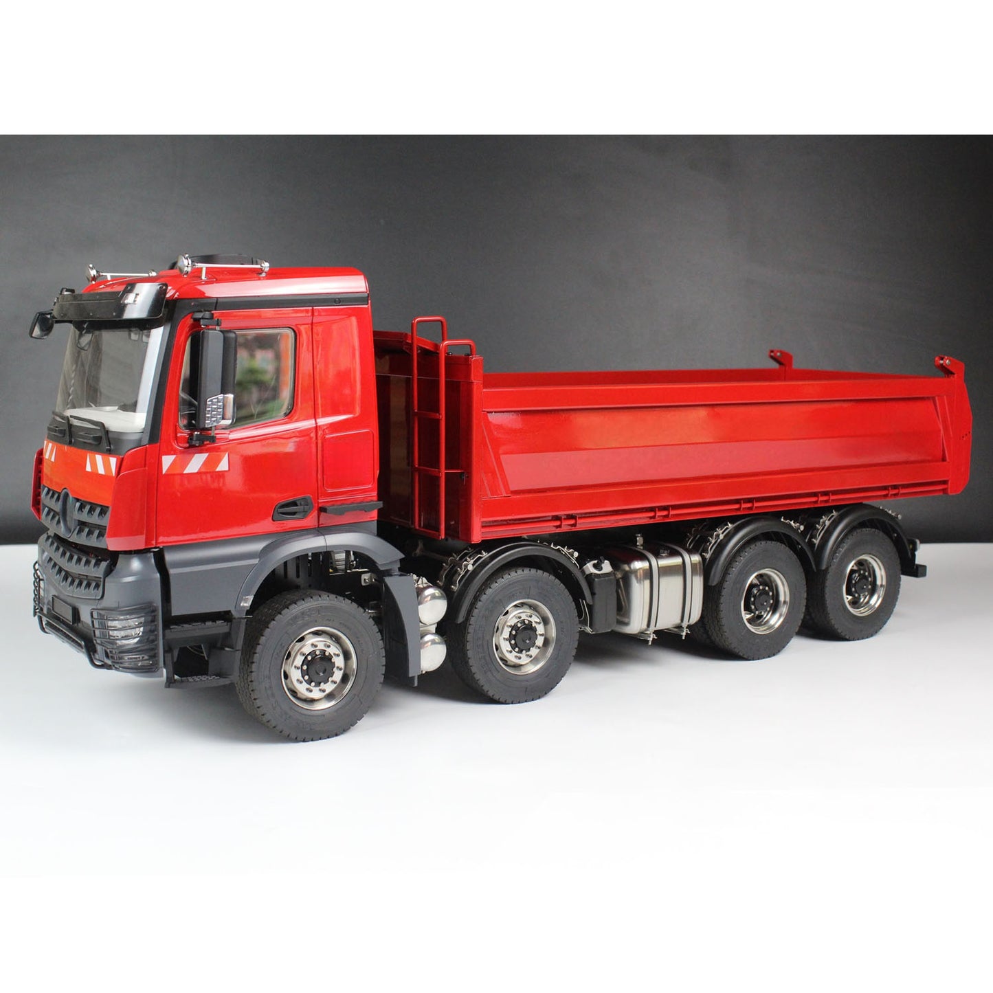 Metal 8*8 1/14 RC Hydraulic Dump Truck Radio Controlled Tipper Car Sounds Lights Painted and Assembled Hobby Model ESC Servo