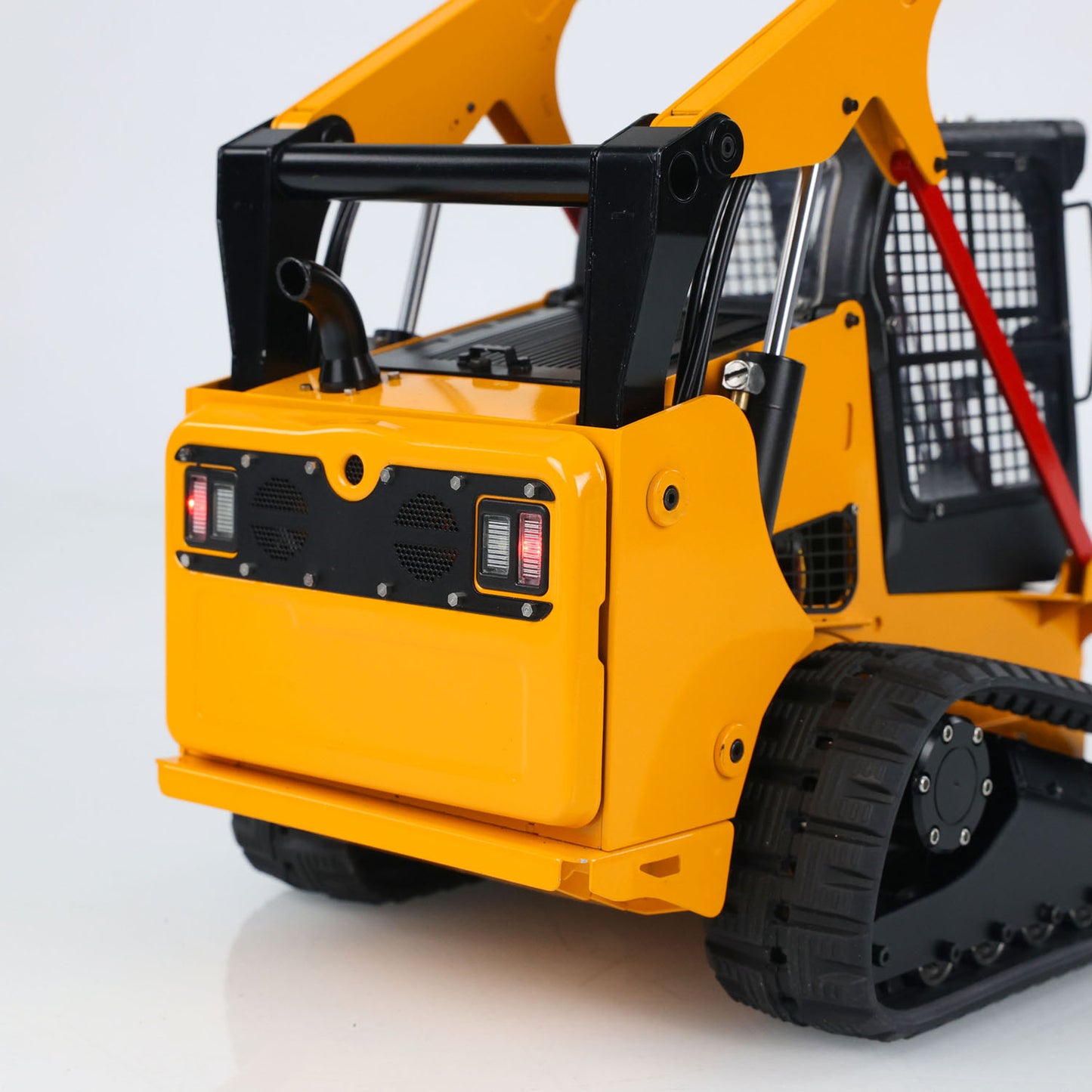 Fast Shipping 1/14 SM770 Hydraulic RC Loader Skid-Steer RTR Remote Control Tracked Car Model