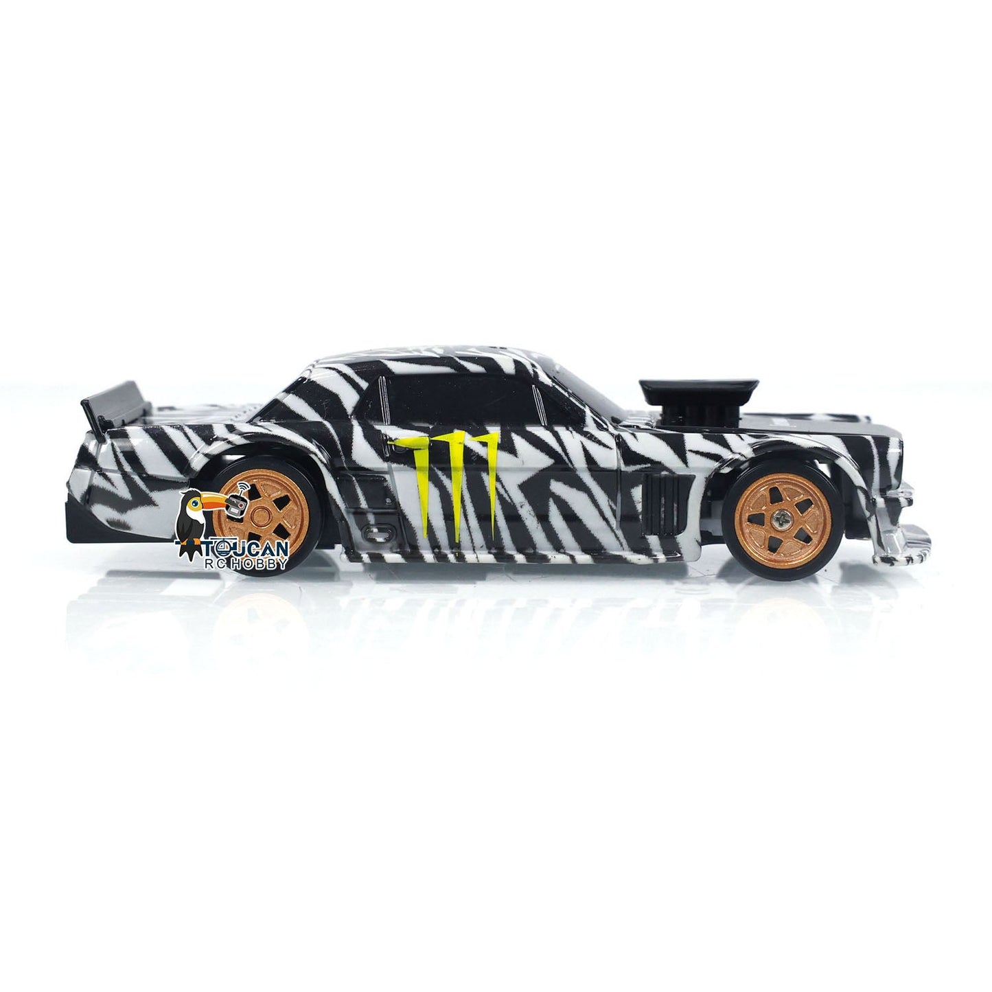 1/43 4WD 2.4g 11*4.5*3CM Mini RC Race Car Radio Control Drift Car Toy High Speed Model Ready to Run Painted and Assembled