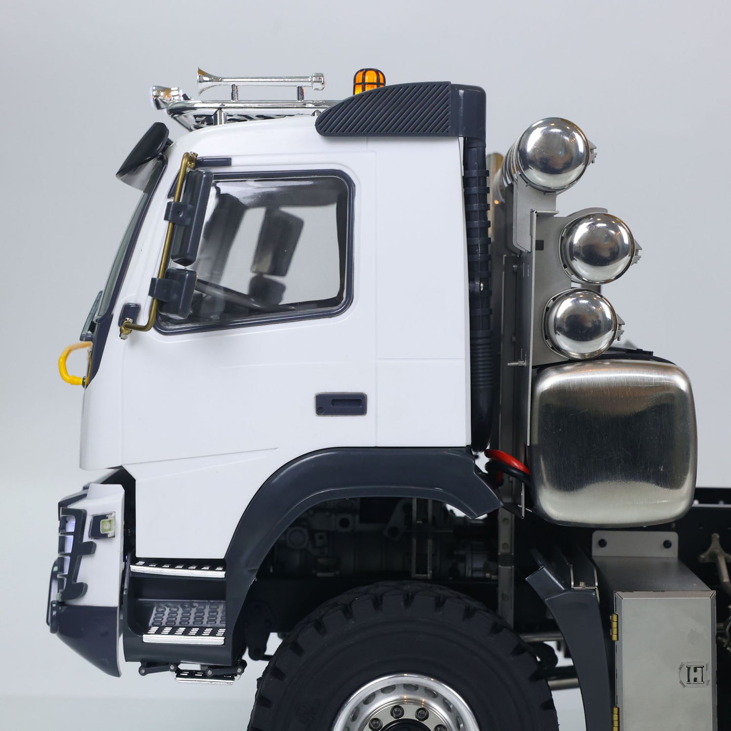 JDM 219 1/14 Metal Radio Controlled Hydraulic Dumper Truck 10X10 10X6 RC Tipper 3Speed Axles Transfer Case Differential Locks