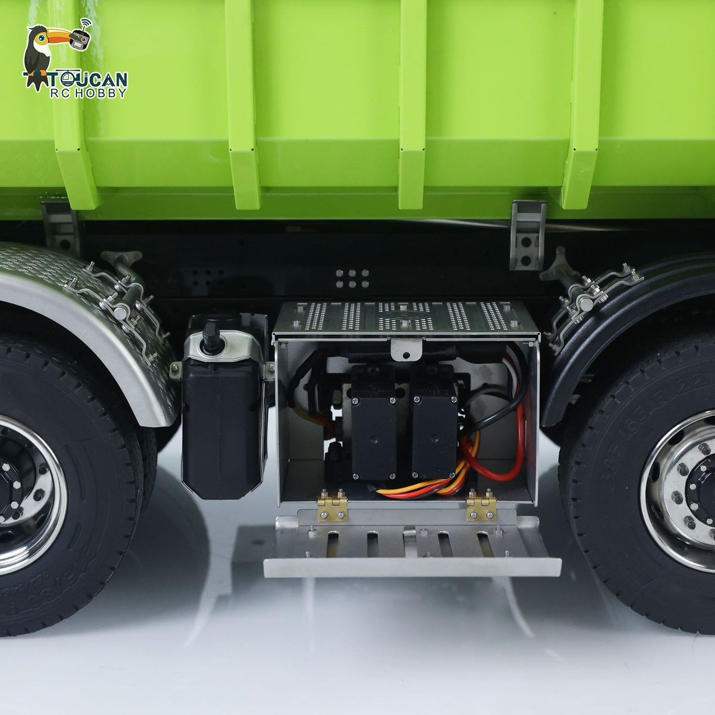 1:14 Metal 8*8 Hydraulic RC Dumper Tipper Radio Controlled Full Dump Truck Car with Standard Bucket 3-speed Transmission