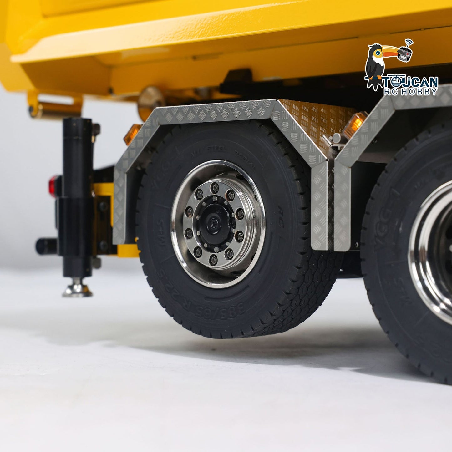 1:14 10x10 RC Hydraulic Crane Full Dump Metal Lorry Rear Axle Steering with Standard Bucket U-shaped Short High Timber Flatbed