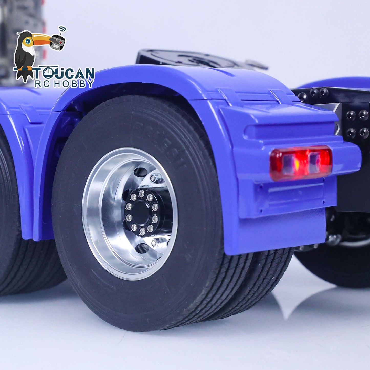 1/14 Scale LESU 8xX8 RC Tractor Truck Remote Controlled Car Model W/ Equipment Rack 3-speed Transmission Decorative Air Conditioner