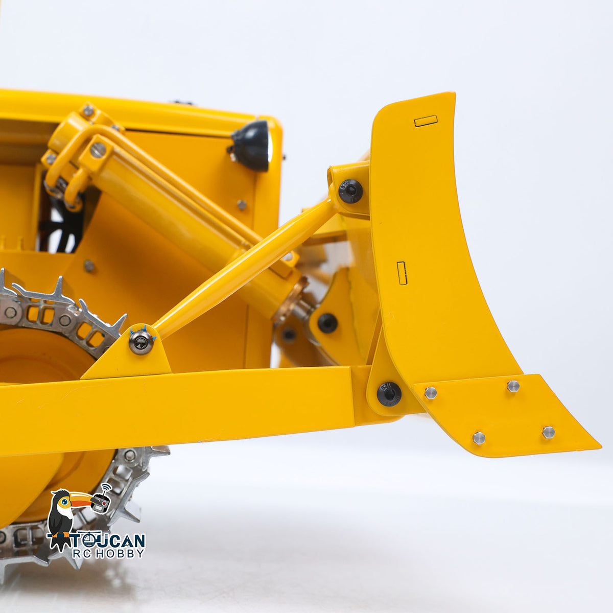 Fast Free Shipping Metal 1/14 RC Hydraulic Bulldozer D7 Remote Control Dozer Model Engineering Vehicle Flysky Radio Light Sound System Battery