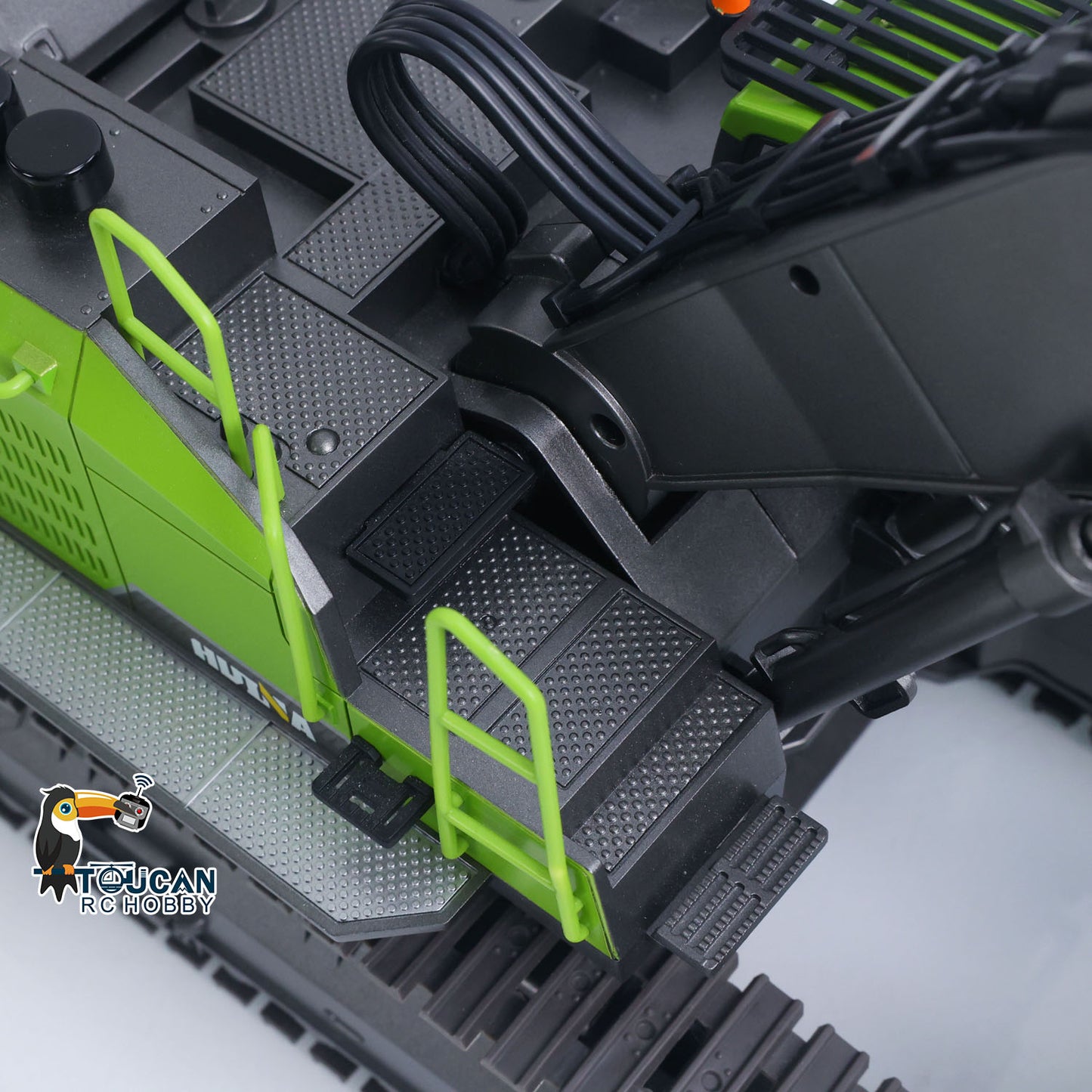 US STOCK HUINA 1/14 593 Toys Model RC Excavator Car Gift Battery 2.4G Remote Control Digger
