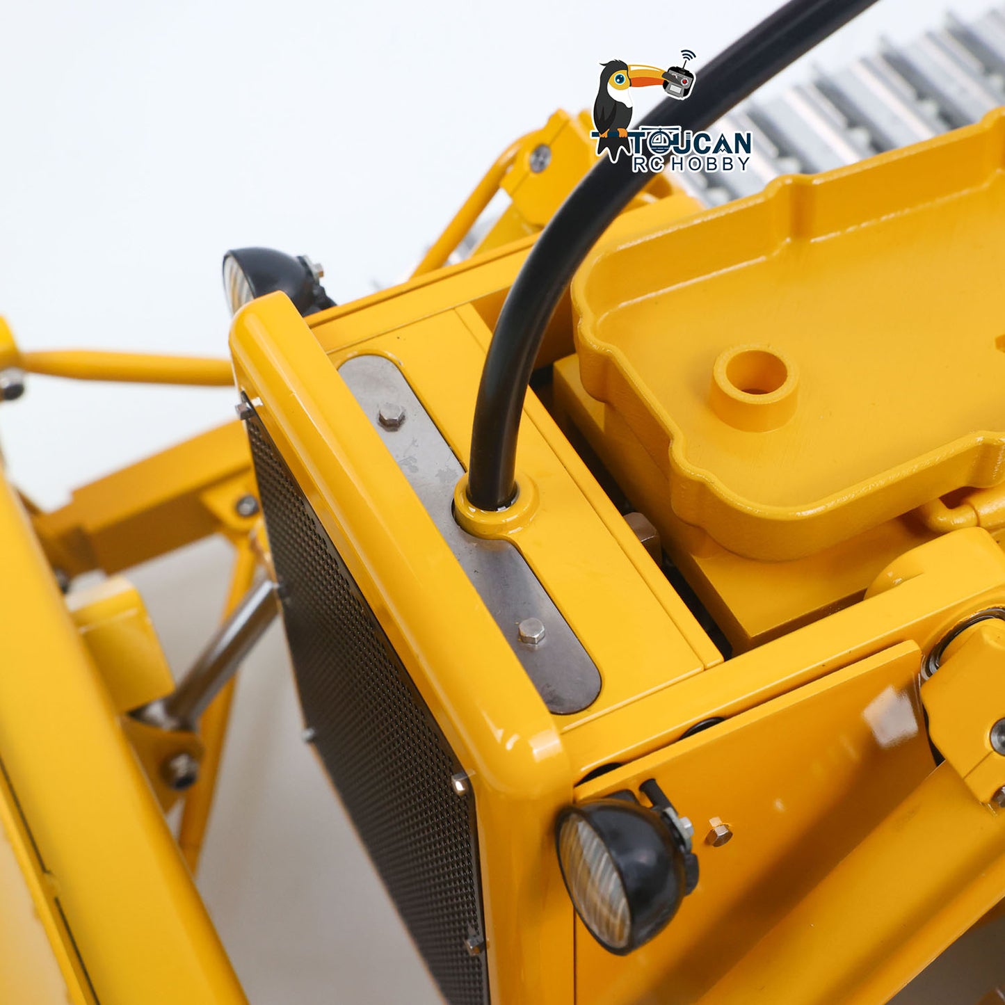 Metal 1/14 RC Hydraulic Bulldozer D7 Remote Control Dozer Model Engineering Vehicle Flysky Radio Light Sound System Battery
