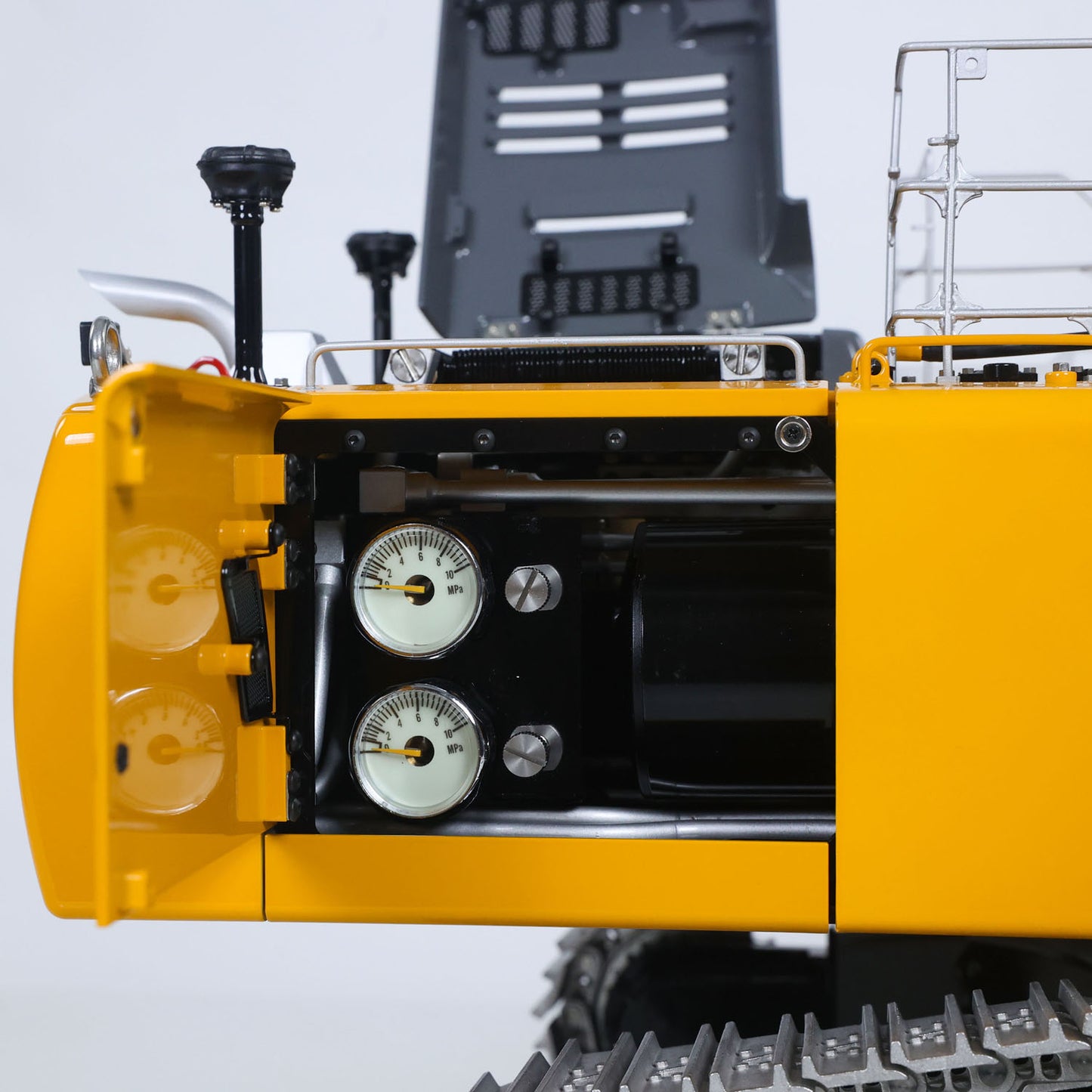 LESU Dual Pumps 1/14 RC Hydraulic Excavator LR956 Remote Control Metal 3 Arms Digger Model 4+3CH Valve Light Brushless Motor GPS without Radio System