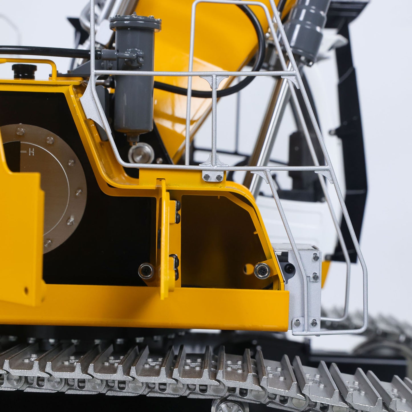 LESU Dual Pumps 1/14 RC Hydraulic Excavator LR956 Remote Control Metal 3 Arms Digger Model 4+3CH Valve Light Brushless Motor GPS without Radio System