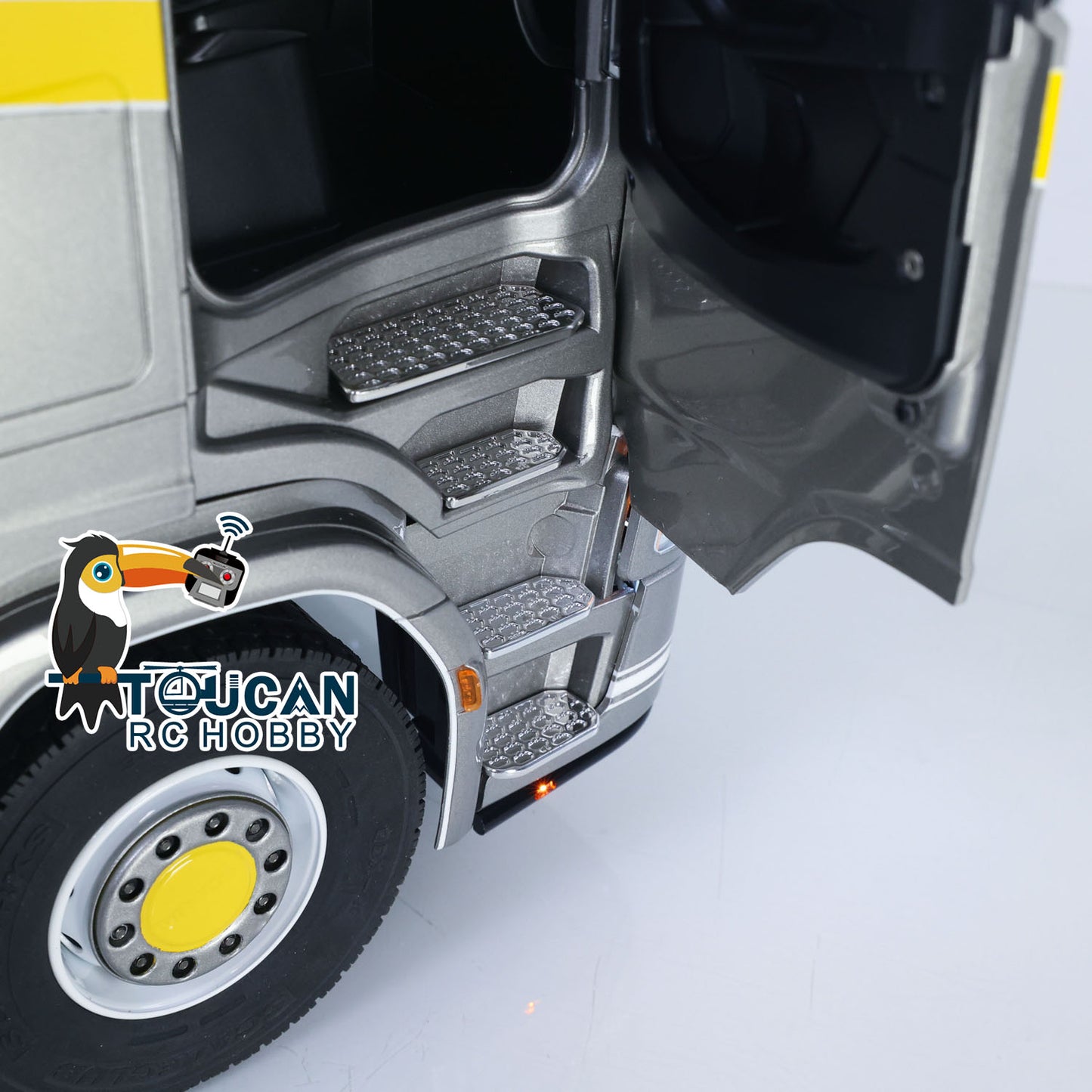 TOUCAN 1/14 RC Tractor Truck 770S RTR 3Speed Lorry 6X6 Metal Chassis Axle Locks Smoke Sound Light Chassis Suspension ST8 Battery