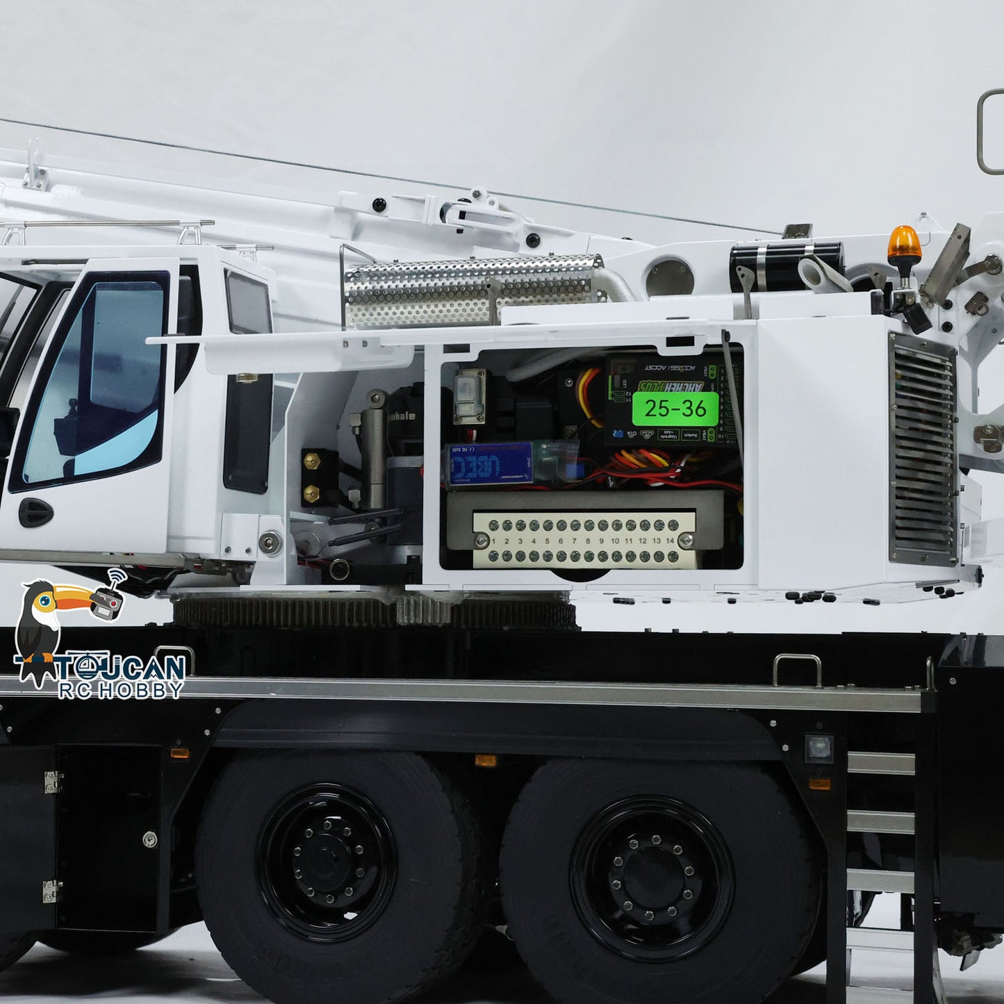 Pre-Order Eyewhale 1/14 6 Axles LTM1350 RC Hydraulic Mobile Cranes 5M Length Radio Controlled Heavy-duty Car PNP Hobby Model