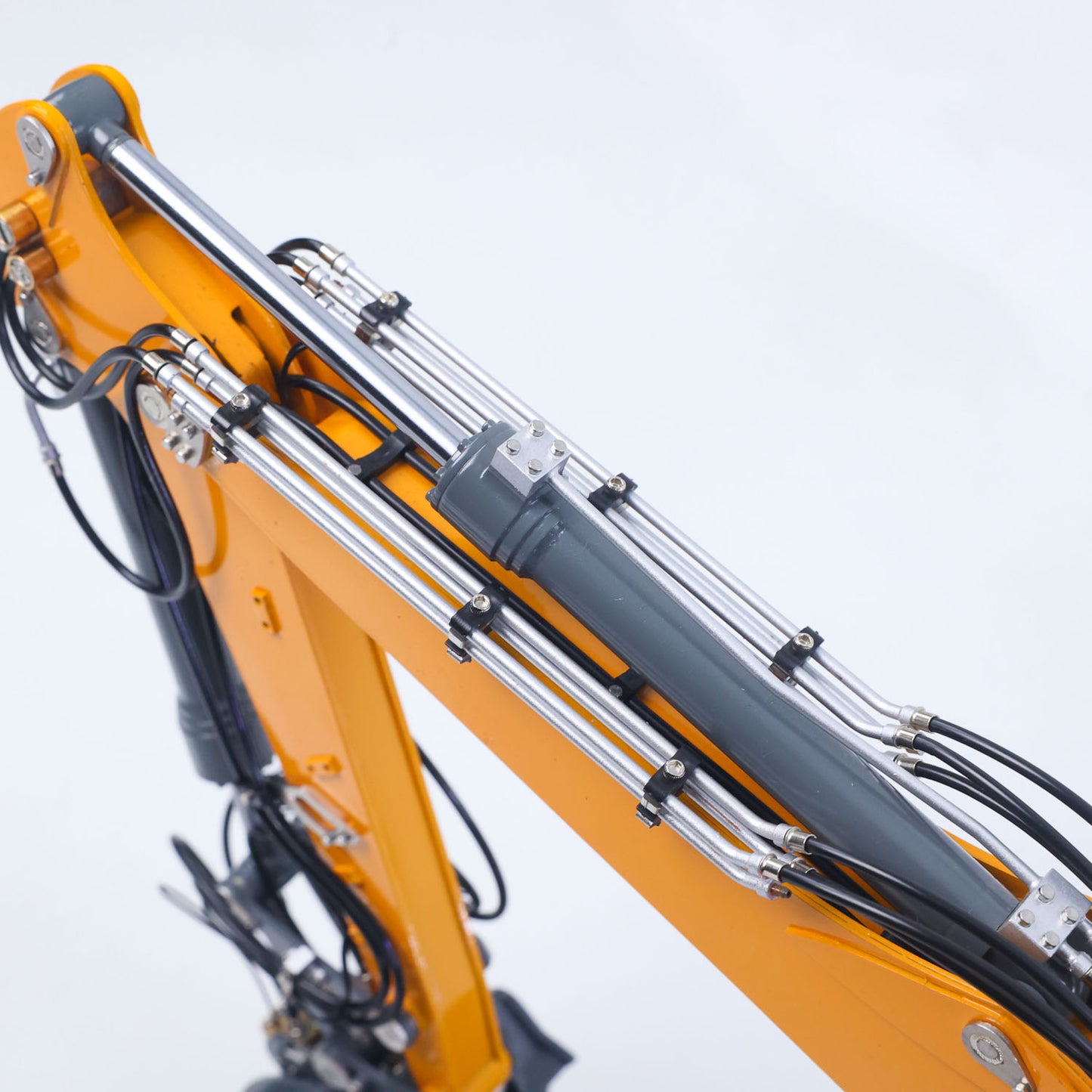 LR914 PRO MAX Metal 4WD 1/14 RC Hydraulic Wheeled Excavator 11-ways Valve RTR Radio Controlled Digger PL18EV Lite Battery Light