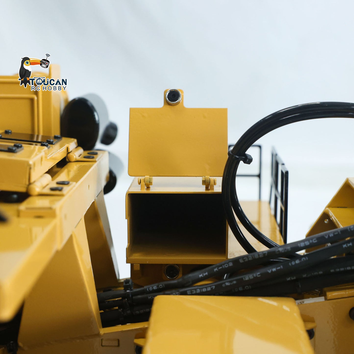 1.8Meters Long! Metal 1/20 RC Heavy Duty Hydraulic Mining Trailer C739D PRO Gooseneck Car Remote Control Construction Vehicle