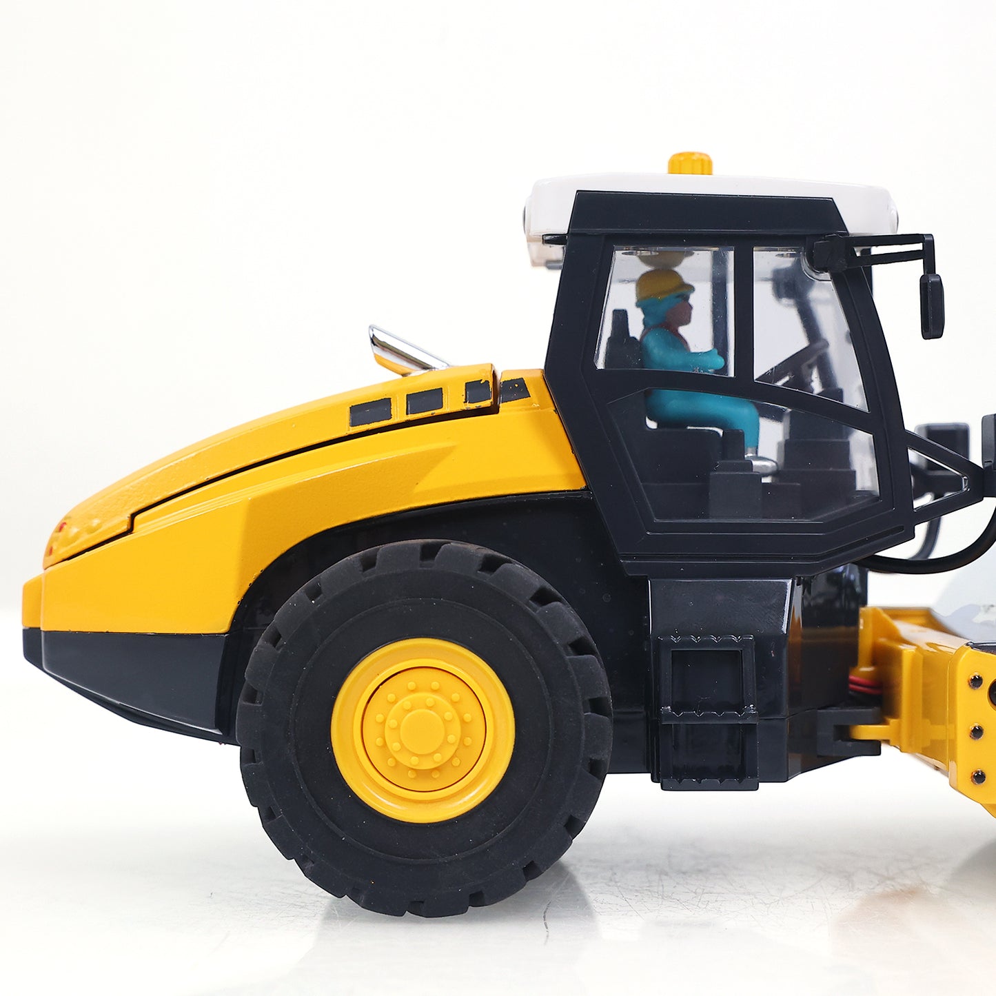 1/50 Mini Remote Control Road Roller RTR Electric RC Construction Vehicle Finished Model Metal Blade Lights Sounds Effect
