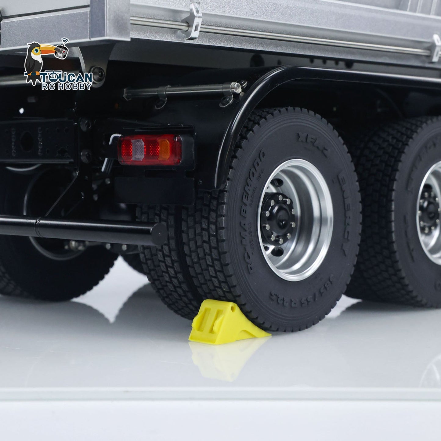 2Speed 3348 Metal Chassis 1/14 RTR RC Hydraulic Dumper Remote Control Tipper Model NO Lock Differential Axle Light Sound Battery