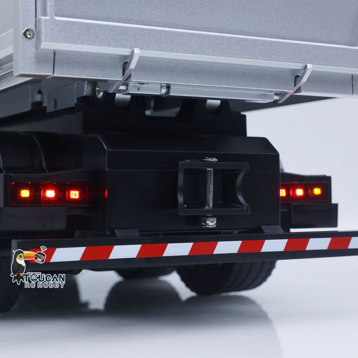 US STOCK HUINA 1/14 Remote Control Dump Truck 12CH RC Tipper Finished Model Toy Gift RTR Light Sound Effects Radio USB Charging Cable