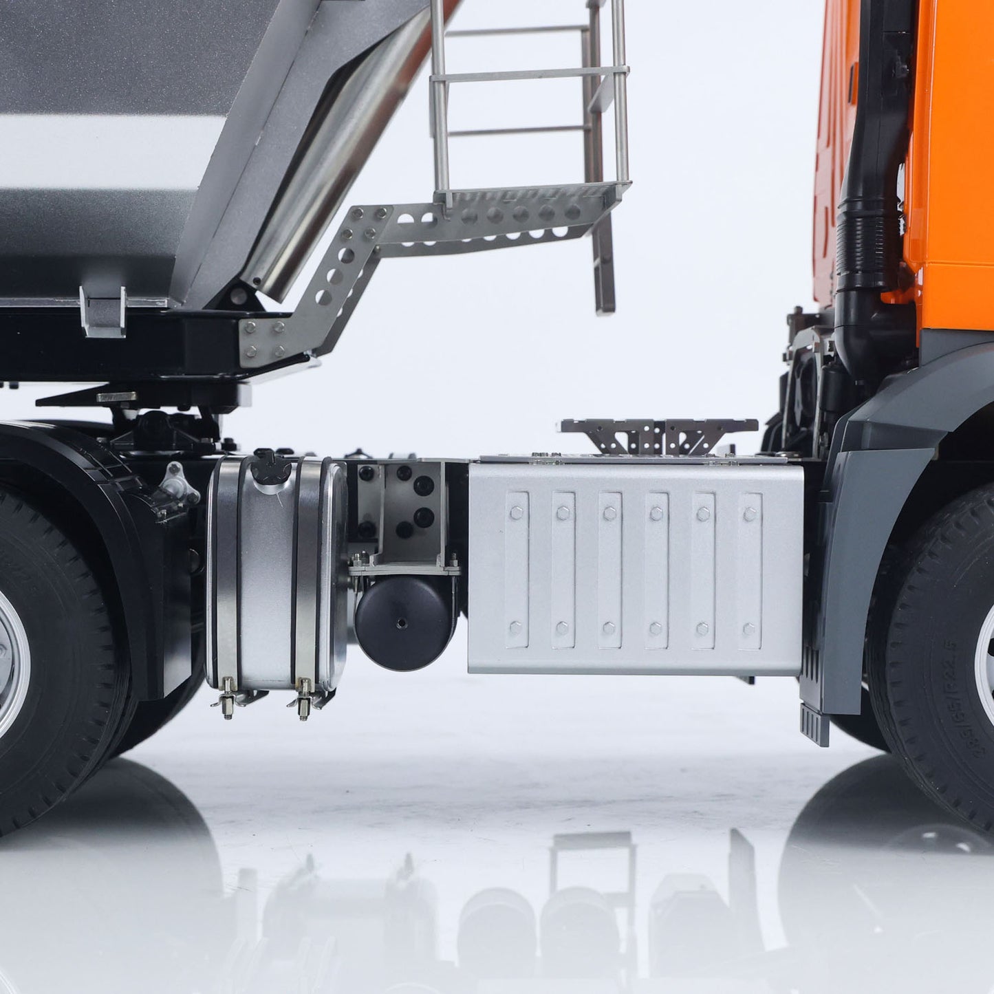 US STOCK Kabolite 1/14 4X4 RC Tractor Truck 3Axles Electric Lifting Dump Trialer RTR Car