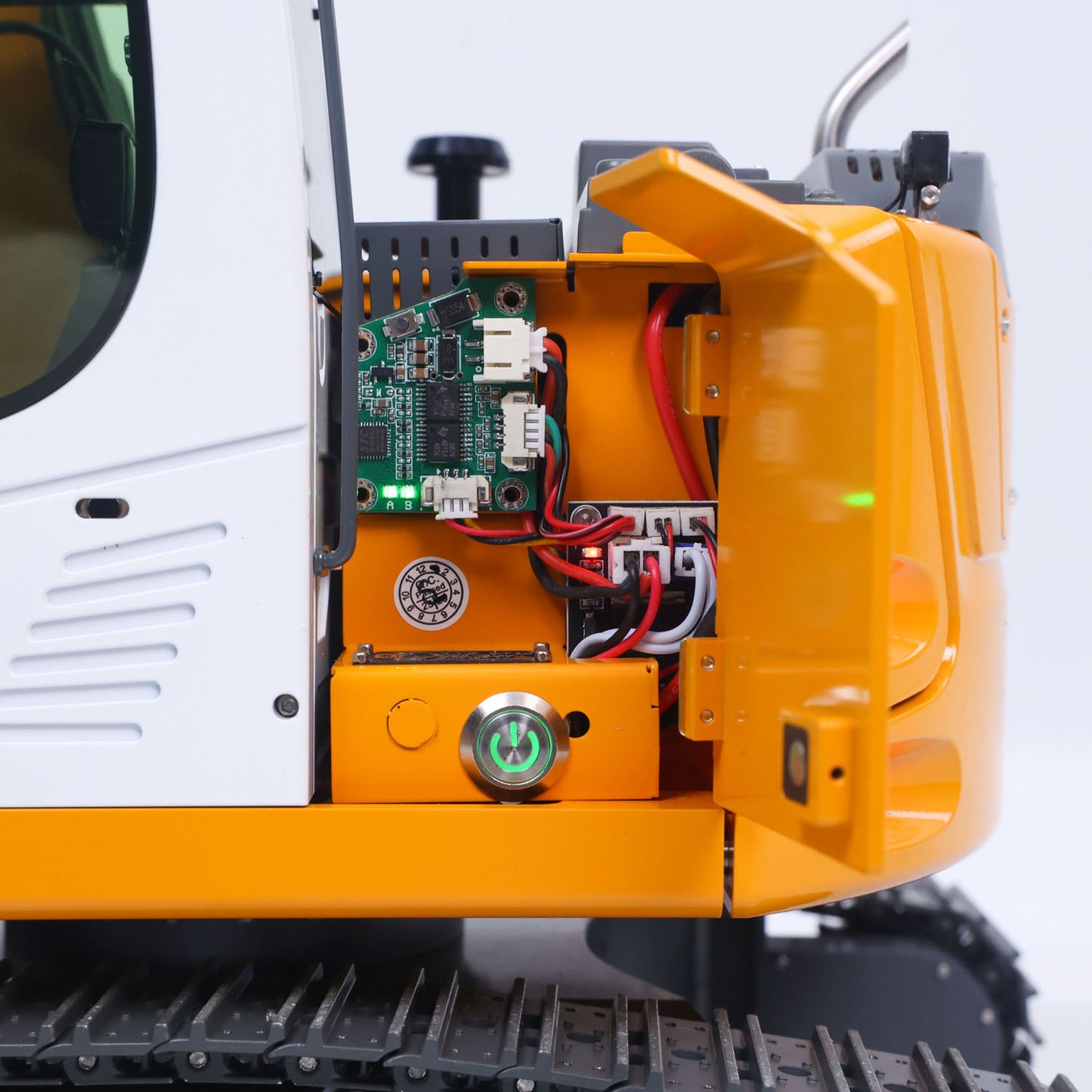 LR914 PRO MAX Metal 1/14 RTR RC Hydraulic Excavator Remote Control Digger Construction Car 8ways Valve PL18EV LITE Radio Battery Engineering Vehicle