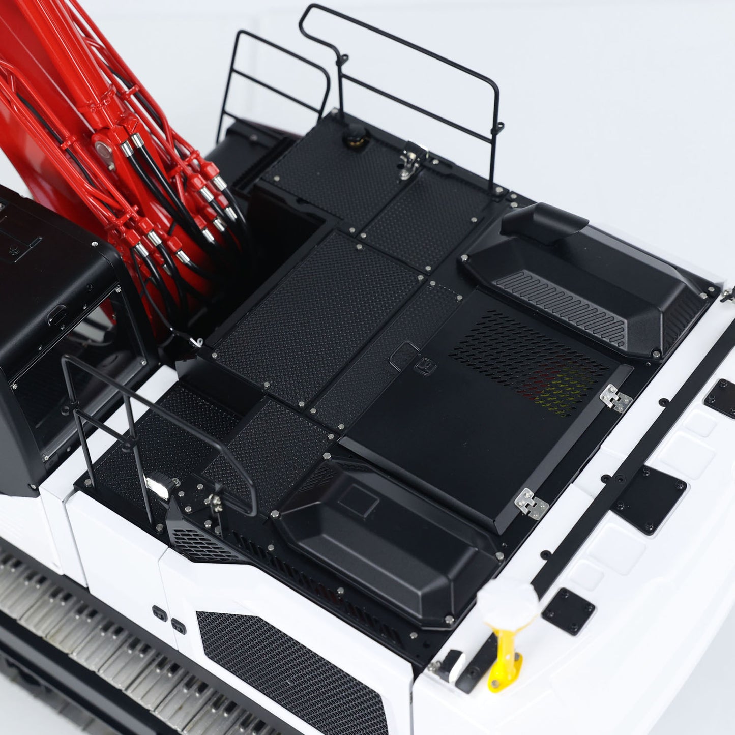 LESU AOUE LR945 3-Arm 1/14 LESU RC Hydraulic Excavator RTR Metal Construction Vehicle Models Radio Control Digger Engineering Machine FlySky PL18EV
