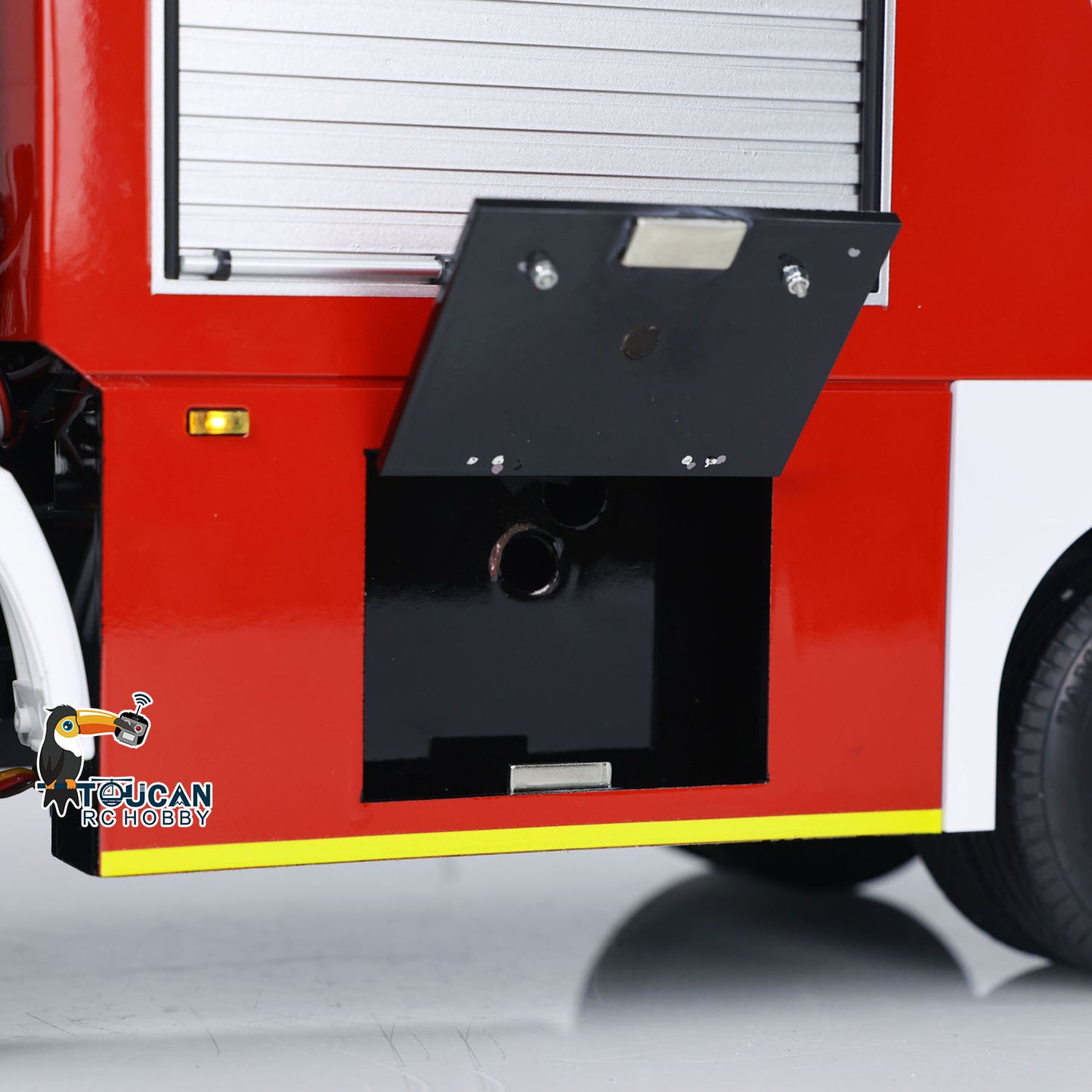 RC Fire Truck Rescue Fire 4x2 Vehicle 1/14 Light Sound 2-Speed Transmission Light Sound ST8 Remote Control System