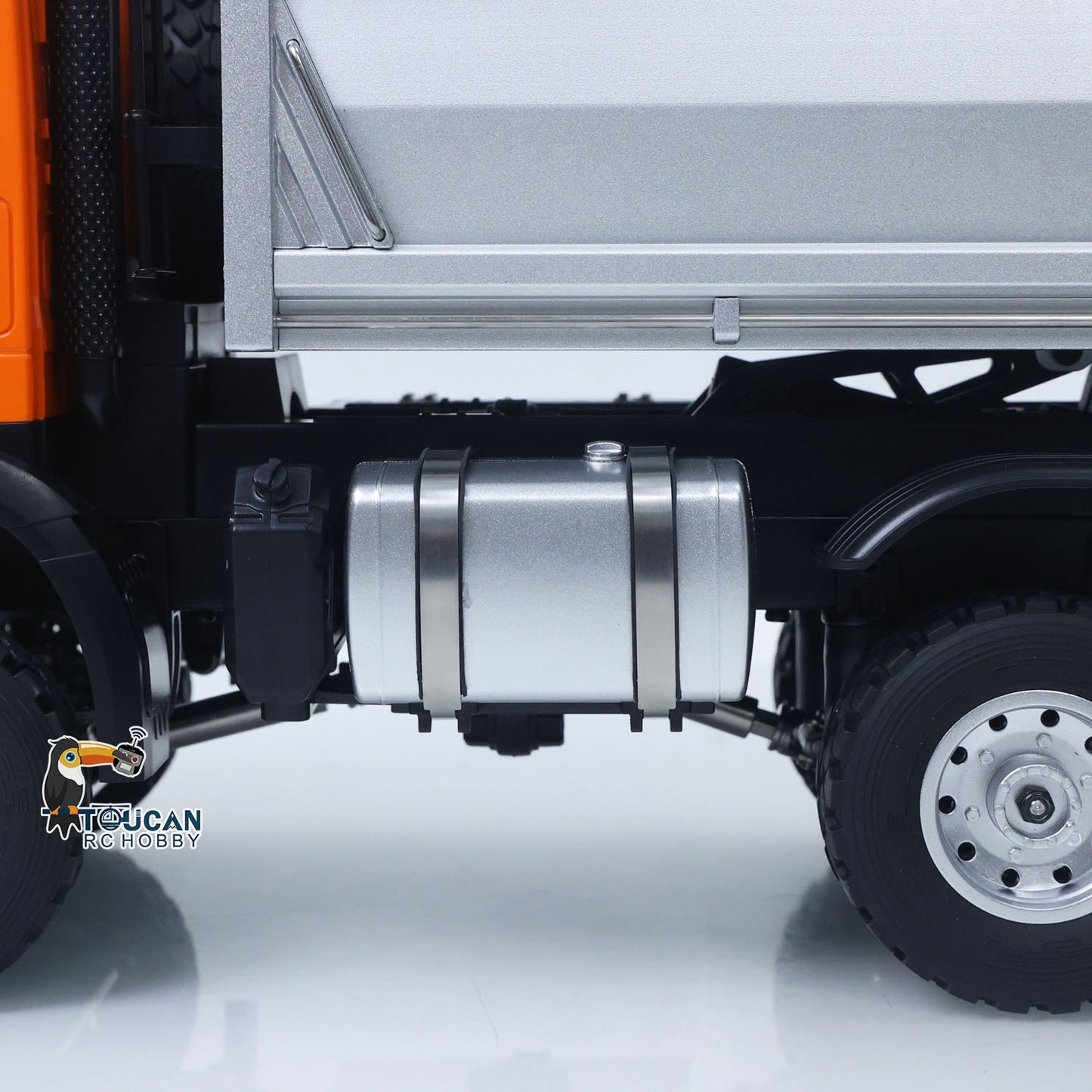 US STOCK 1/14 HUINA 1598 2.4G Remote Control Dumper 6¡Á6 Engineering Transport Vehicle Lifting Rod Tipper Car Light Sound Battery Toys