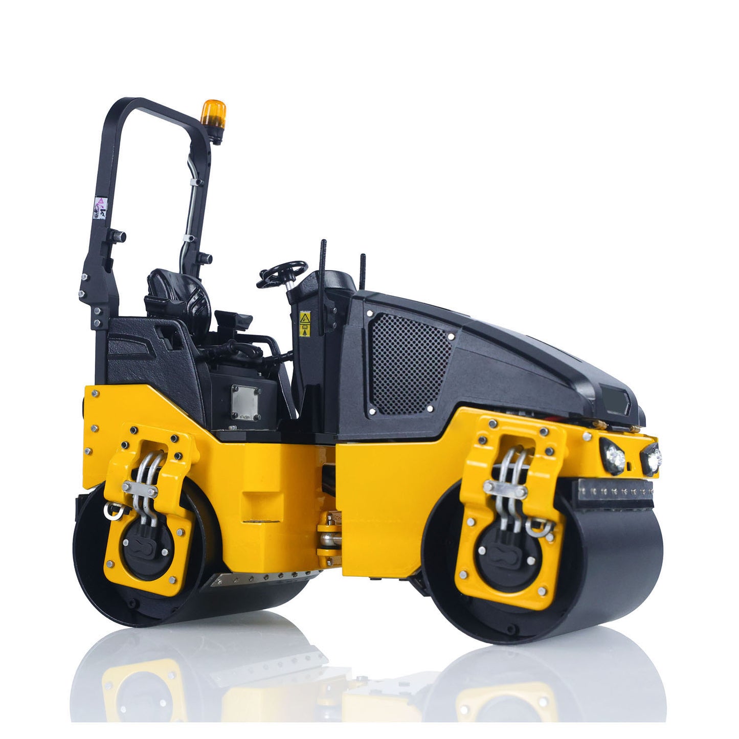 Fast Shipping 1/14 Metal RC Electric Road Roller BOM BW120AD RTR Remote Control Construction Vehicle Model Flysky ST8 Radio Battery Light System