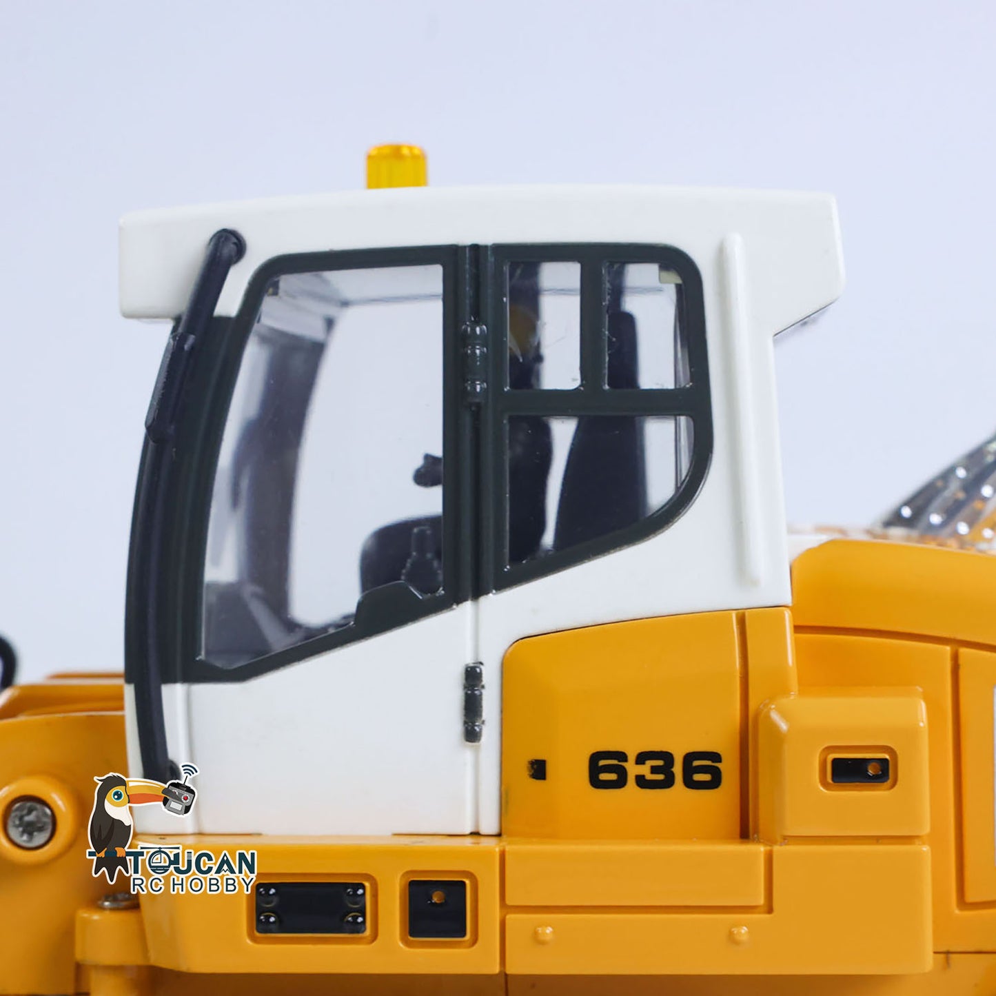 Fast Shipping LR636 1/50 RC Tracked Loader Electric Lifting Radio Control Model Vehicle Metal Openable Bucket Tracks Ripper Soil Loosening Hook